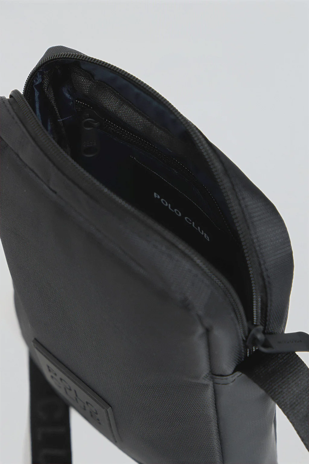 Black reporter bag Riverdale with Polo Club patch - Image 5