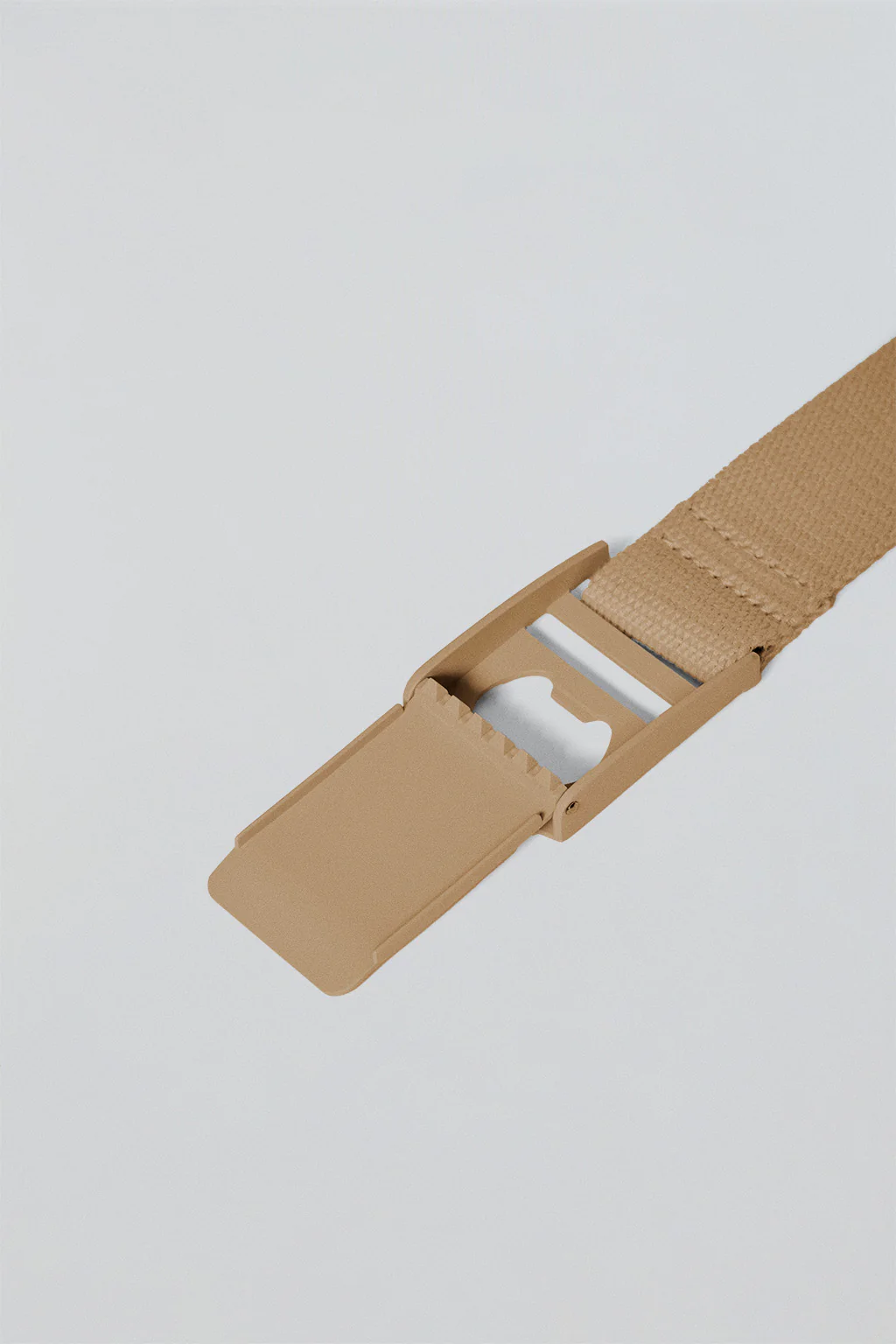 Camel canvas belt Brahim with branded buckle - Image 3