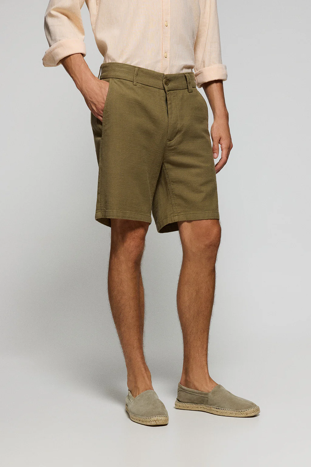 Khaki Bali shorts in linen and cotton with embroidered Polo Club details - Image 2