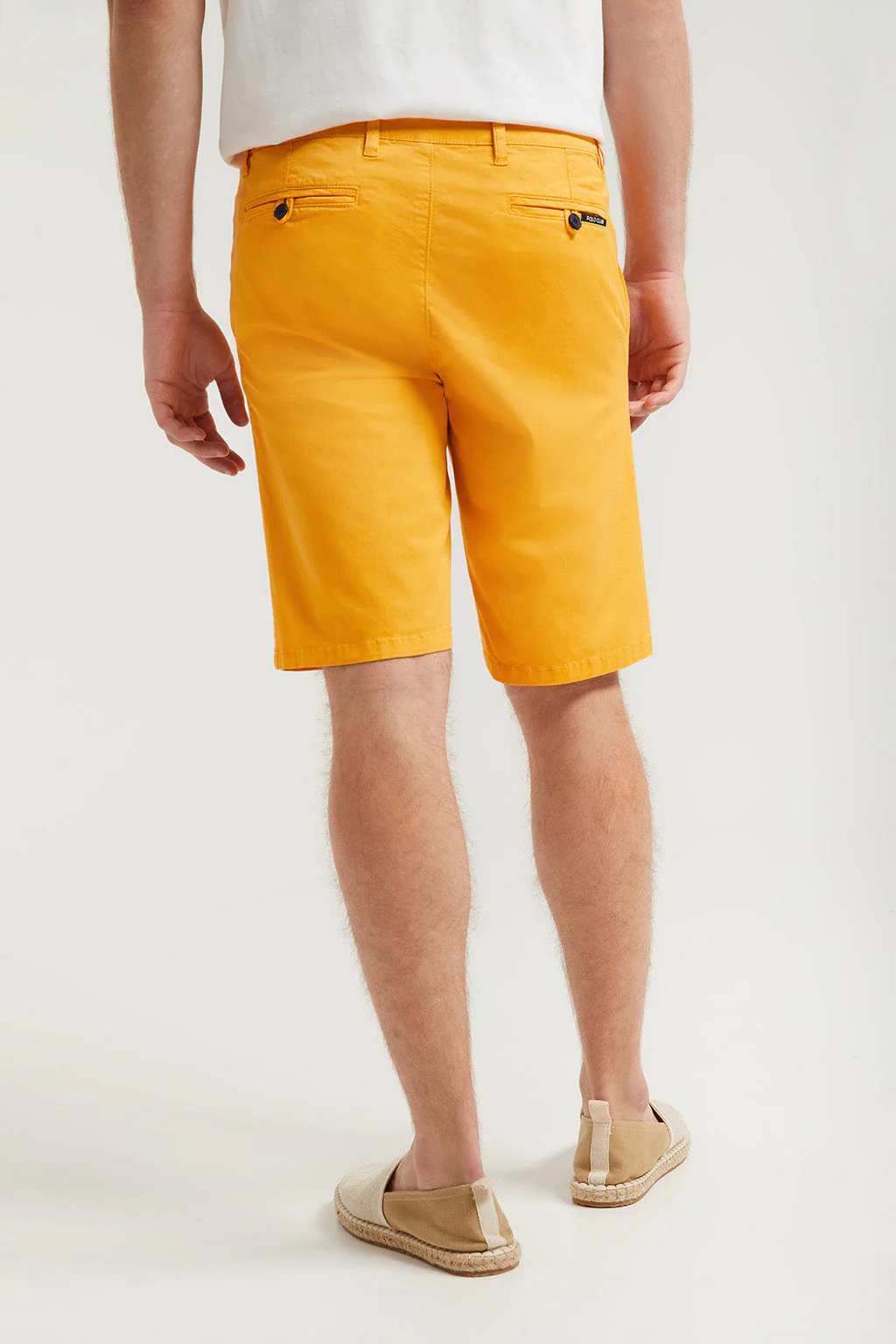 Amber relaxed bermuda shorts with embroidered logo - Image 5