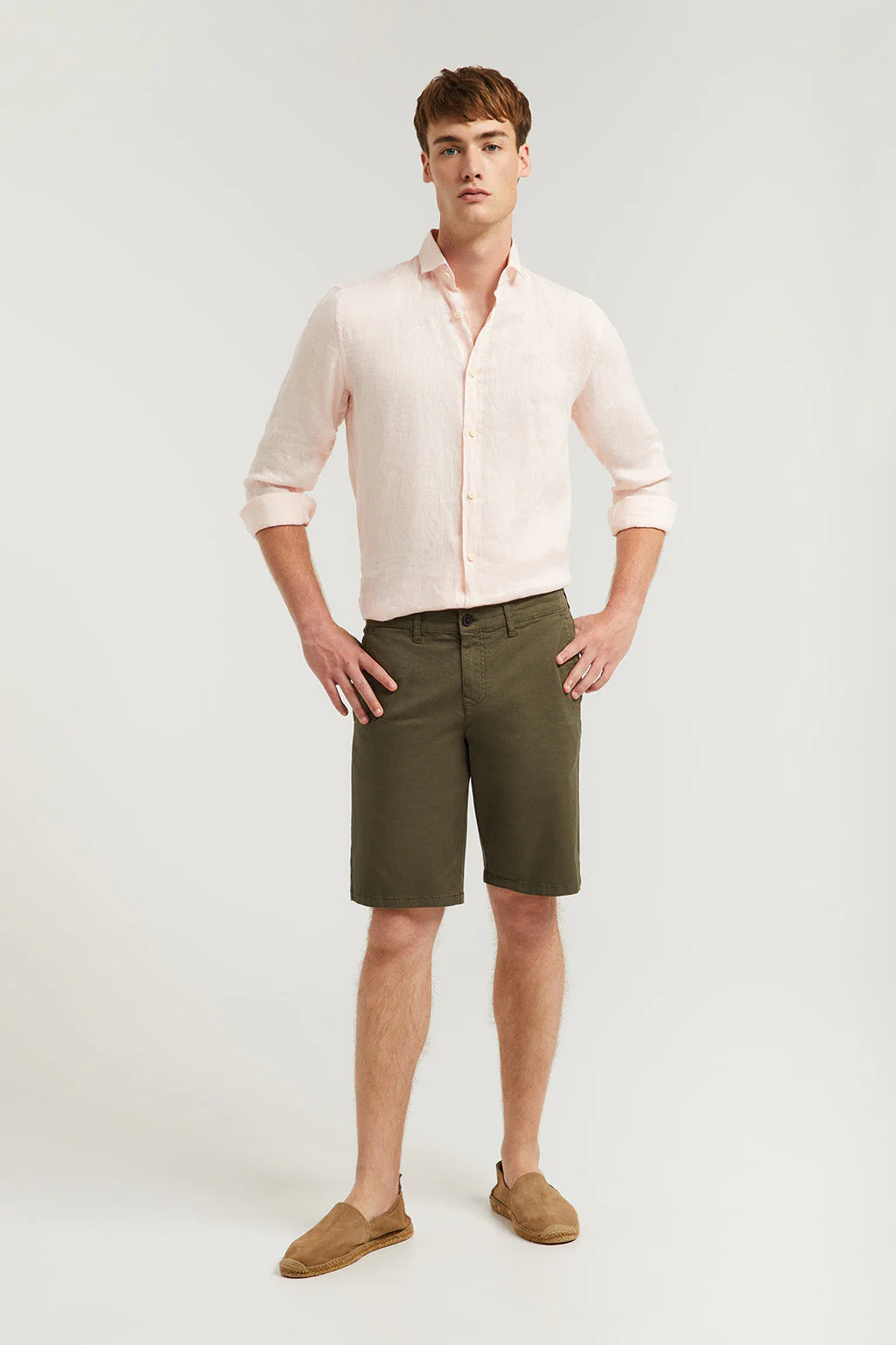Olive-green relaxed bermuda shorts with embroidered logo