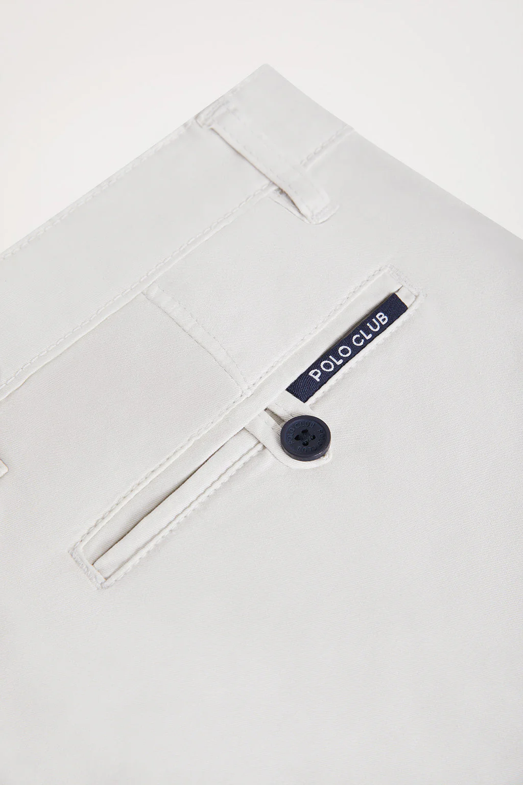 Light-grey relaxed bermuda shorts with embroidered logo - Image 6
