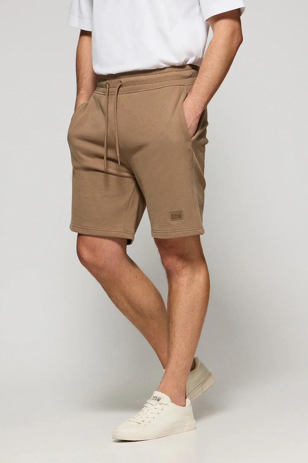 Mocha cotton bermuda shorts Jonas with relaxed fit and Polo Club rubberised twill patch - Image 3