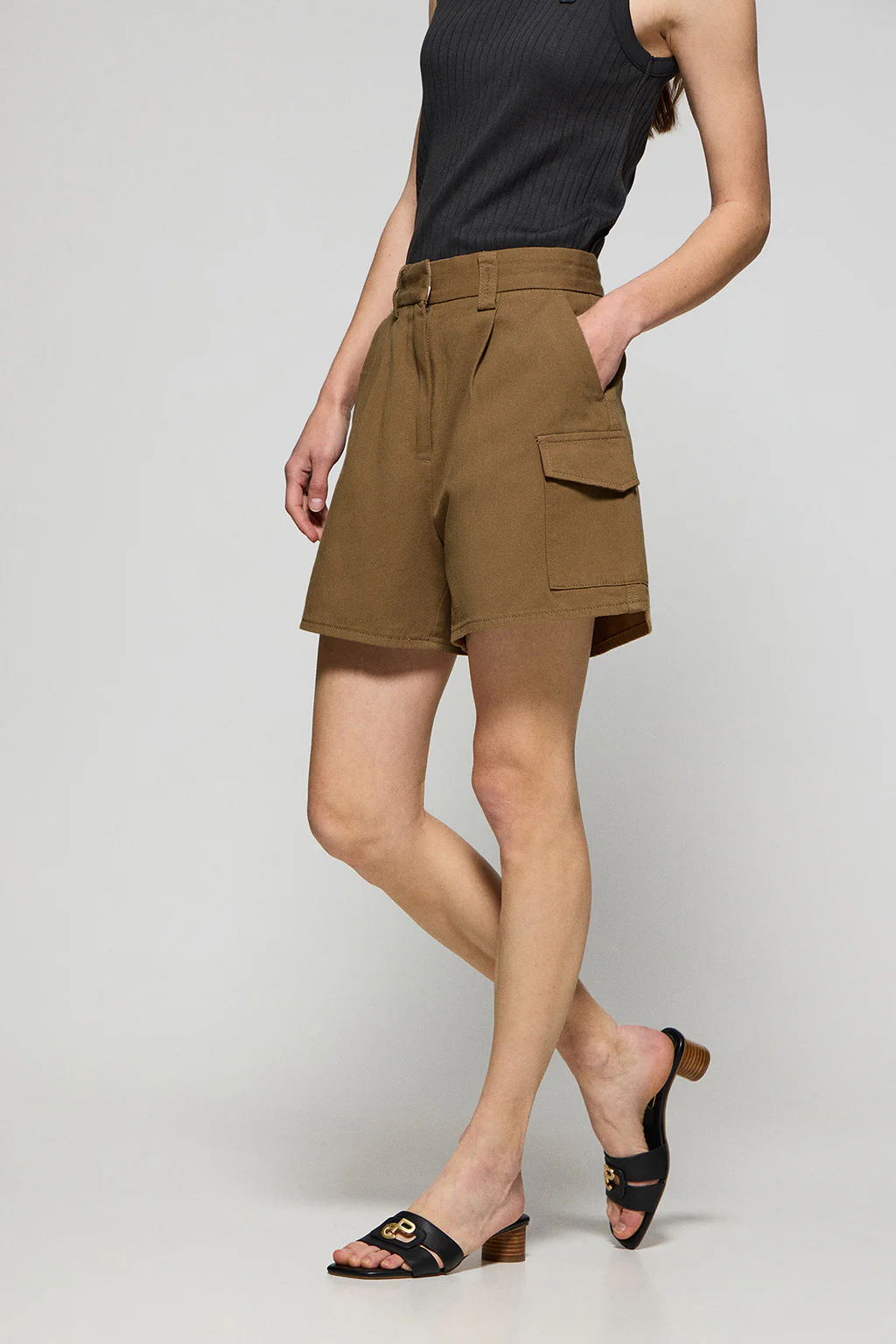 Camel twill Menfis shorts with Polo Club details - Image 4