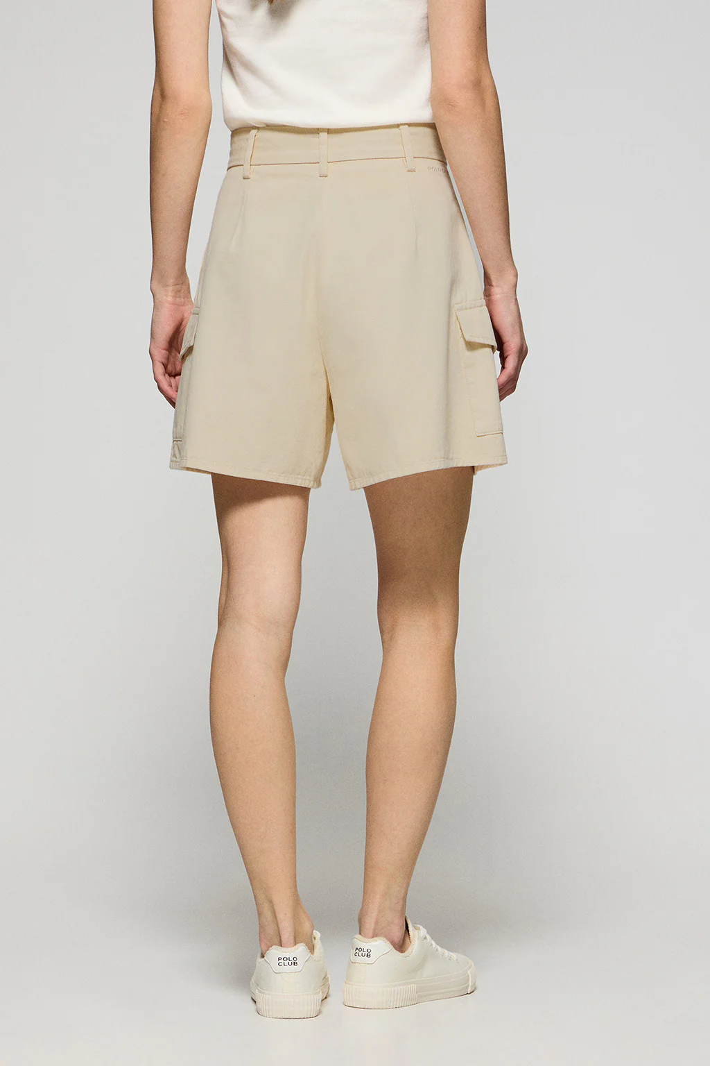 Sandy twill Menfis shorts with Polo Club details - Image 5
