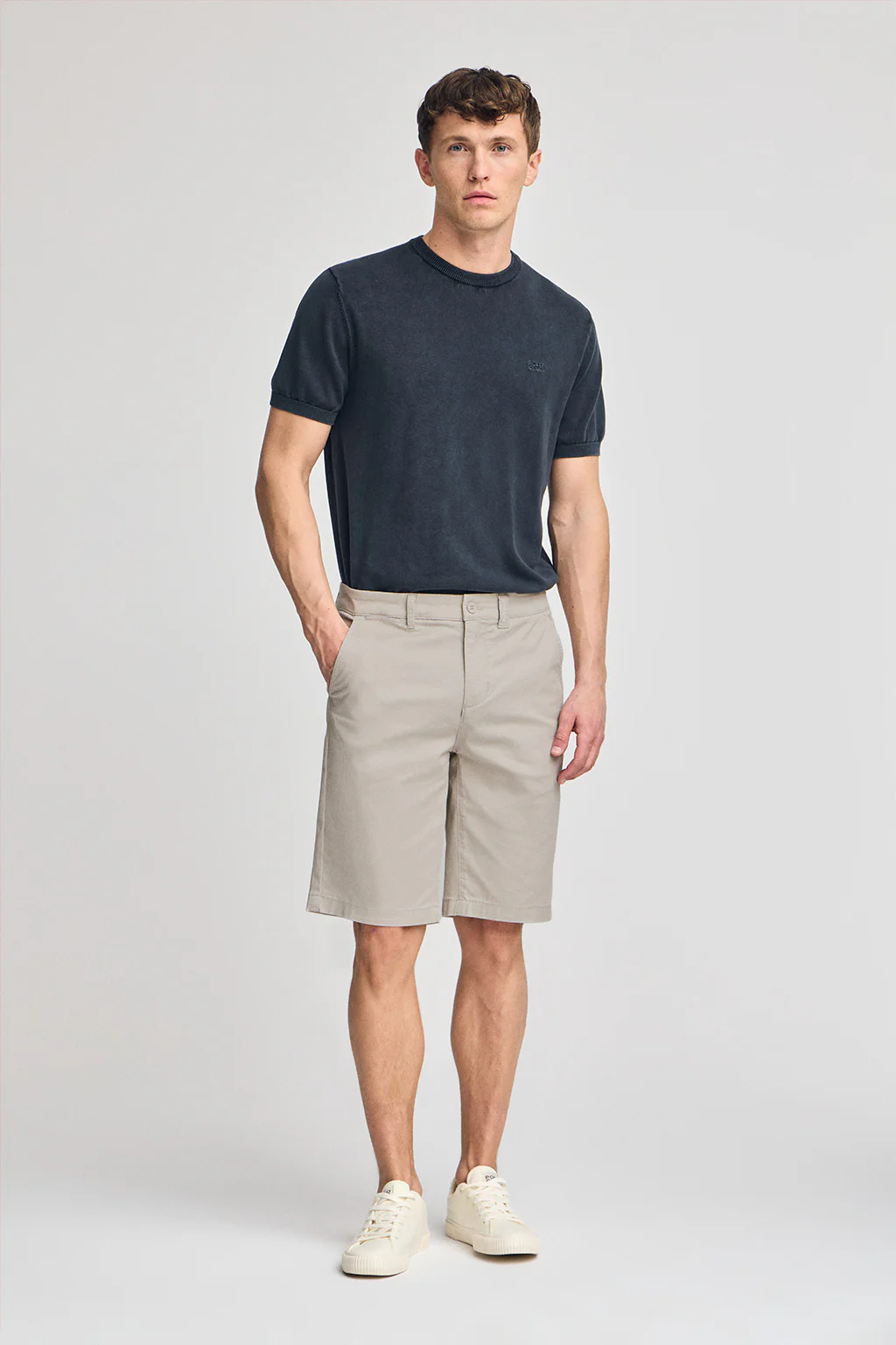 Light-grey relaxed bermuda shorts with Polo Club details - Image 4