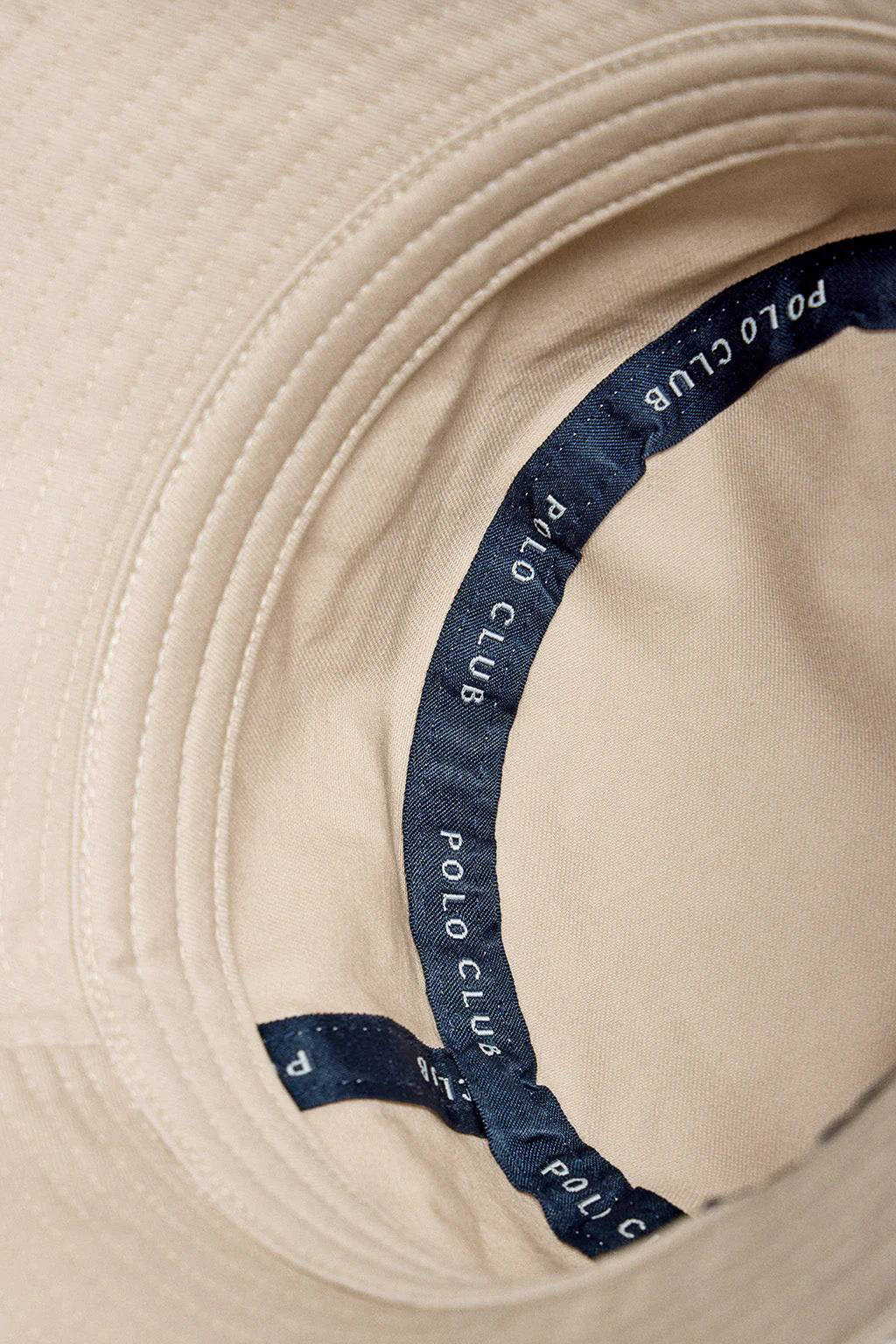 Beige bucket hat with Minimal Polo Club embroidered logo - Image 5