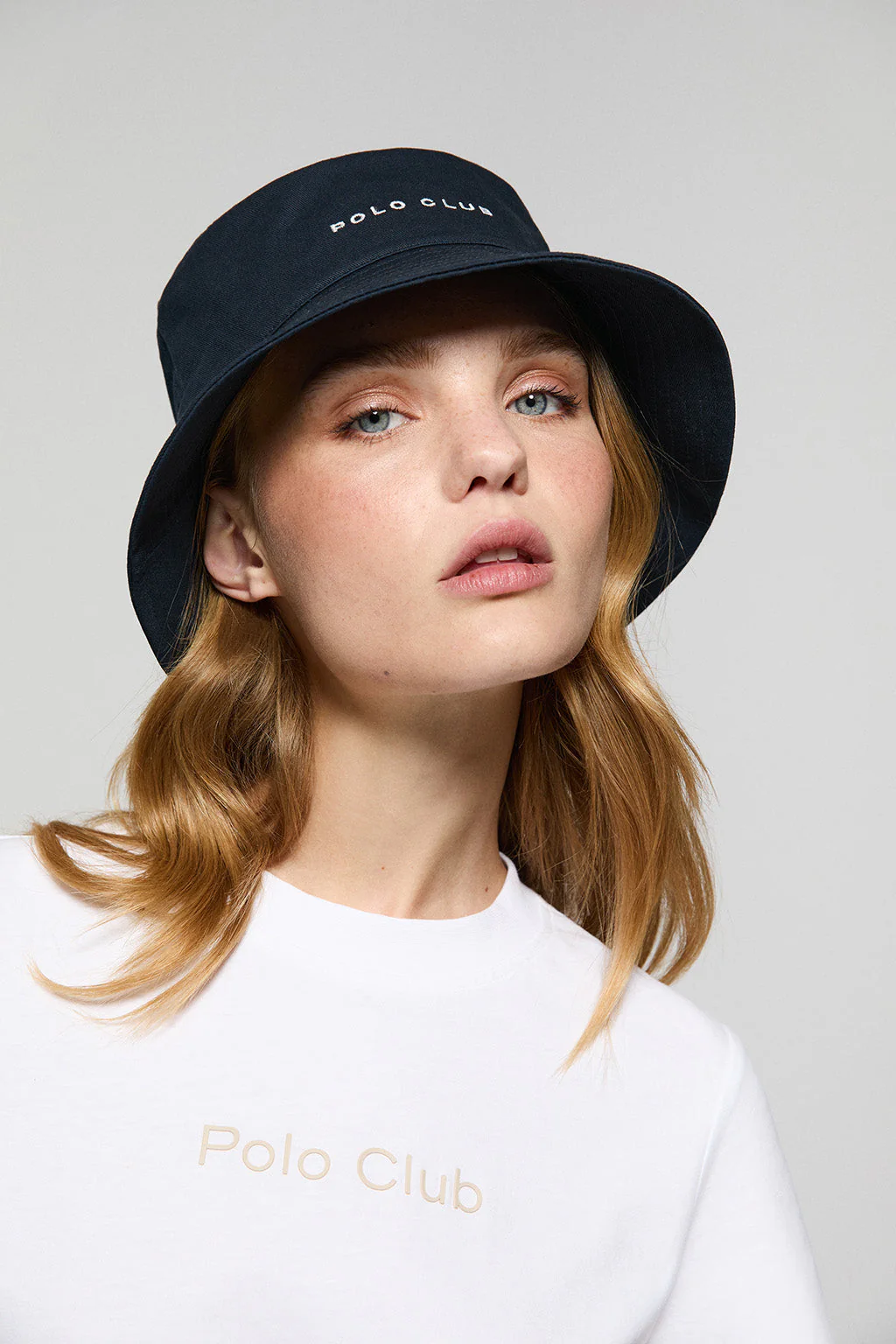 Navy-blue bucket hat with Minimal Polo Club embroidered logo - Image 9