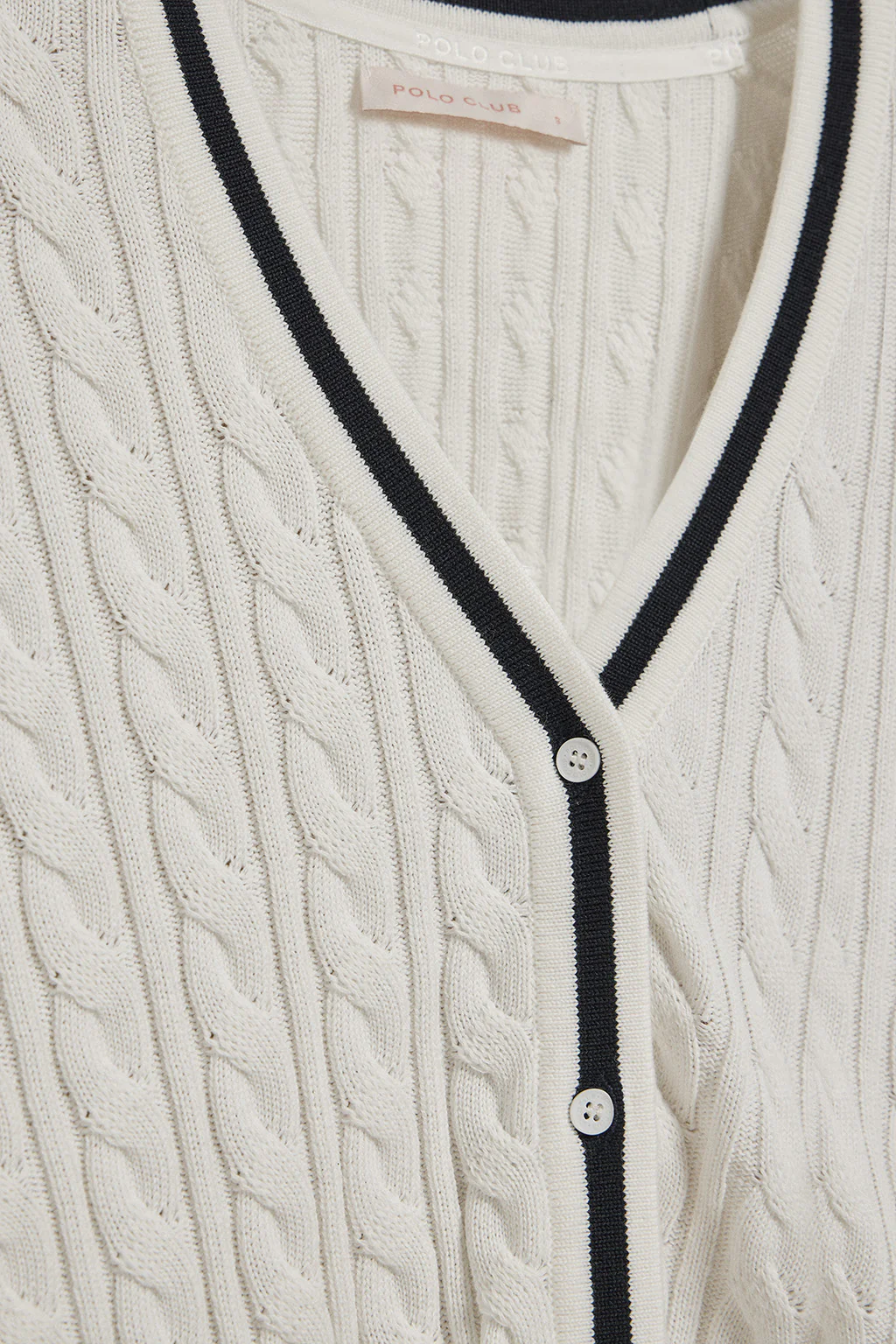Beige cable-knit short cardigan with buttons and nautical patch - Image 6