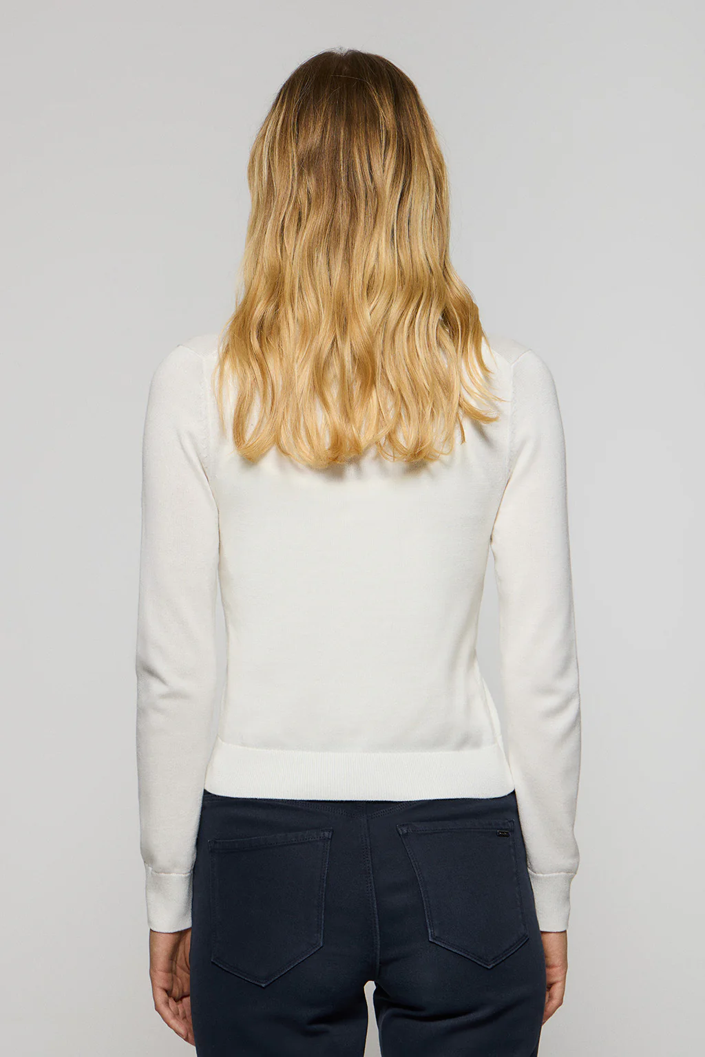 Nude V-neck buttoned knit cardigan with Rigby Go logo - Image 2