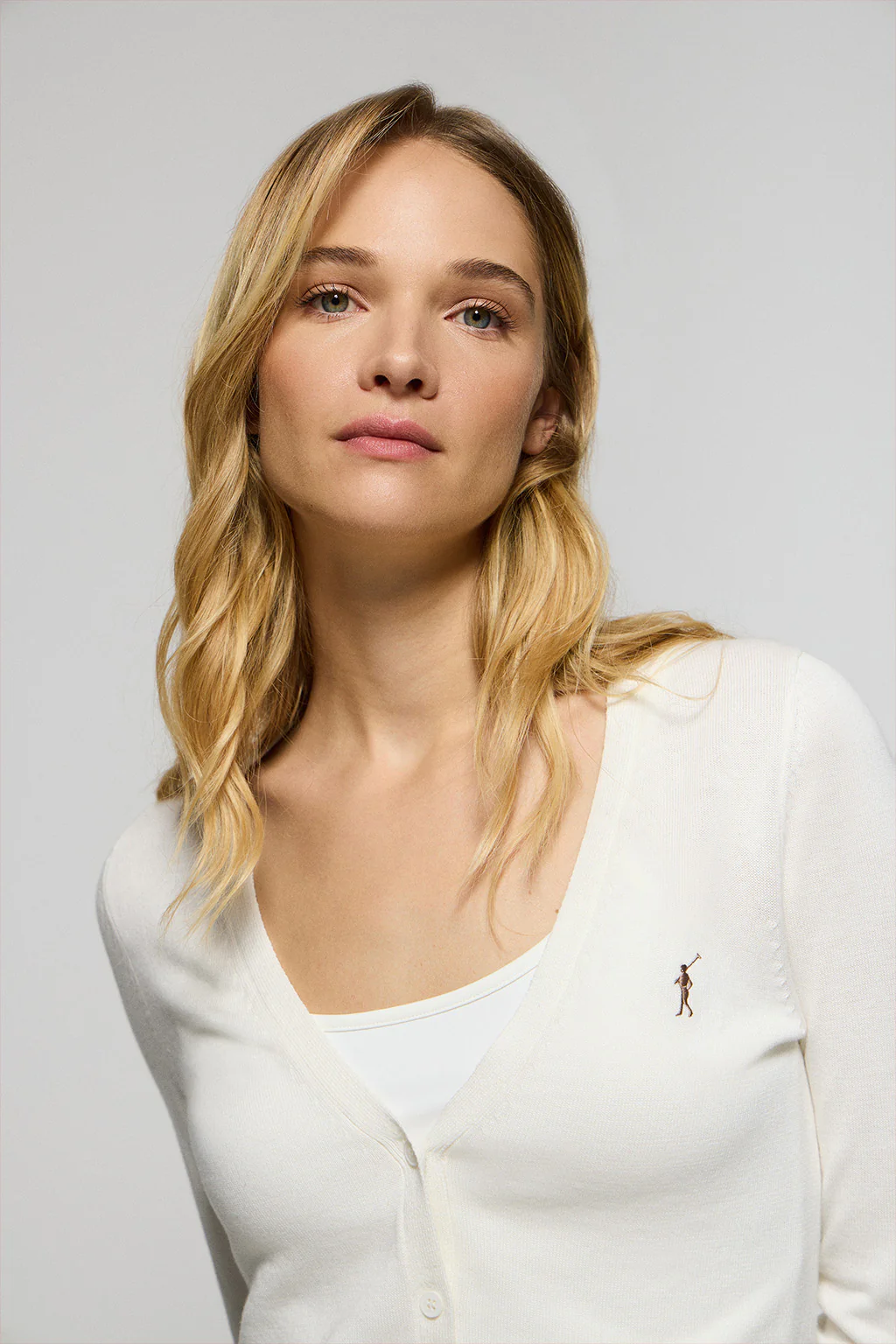 Nude V-neck buttoned knit cardigan with Rigby Go logo - Image 3