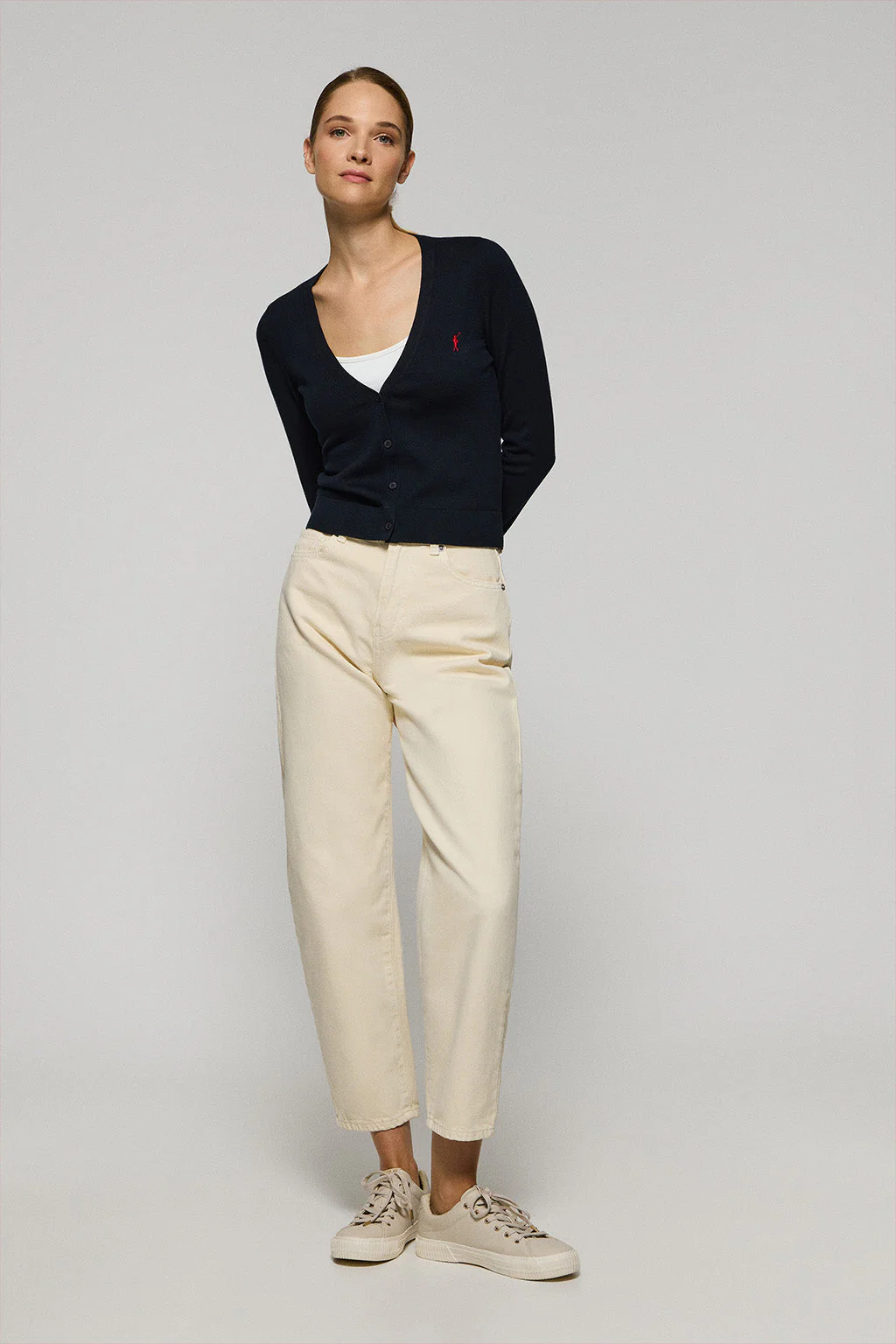 Navy-blue V-neck buttoned knit cardigan with Rigby Go logo - Image 3