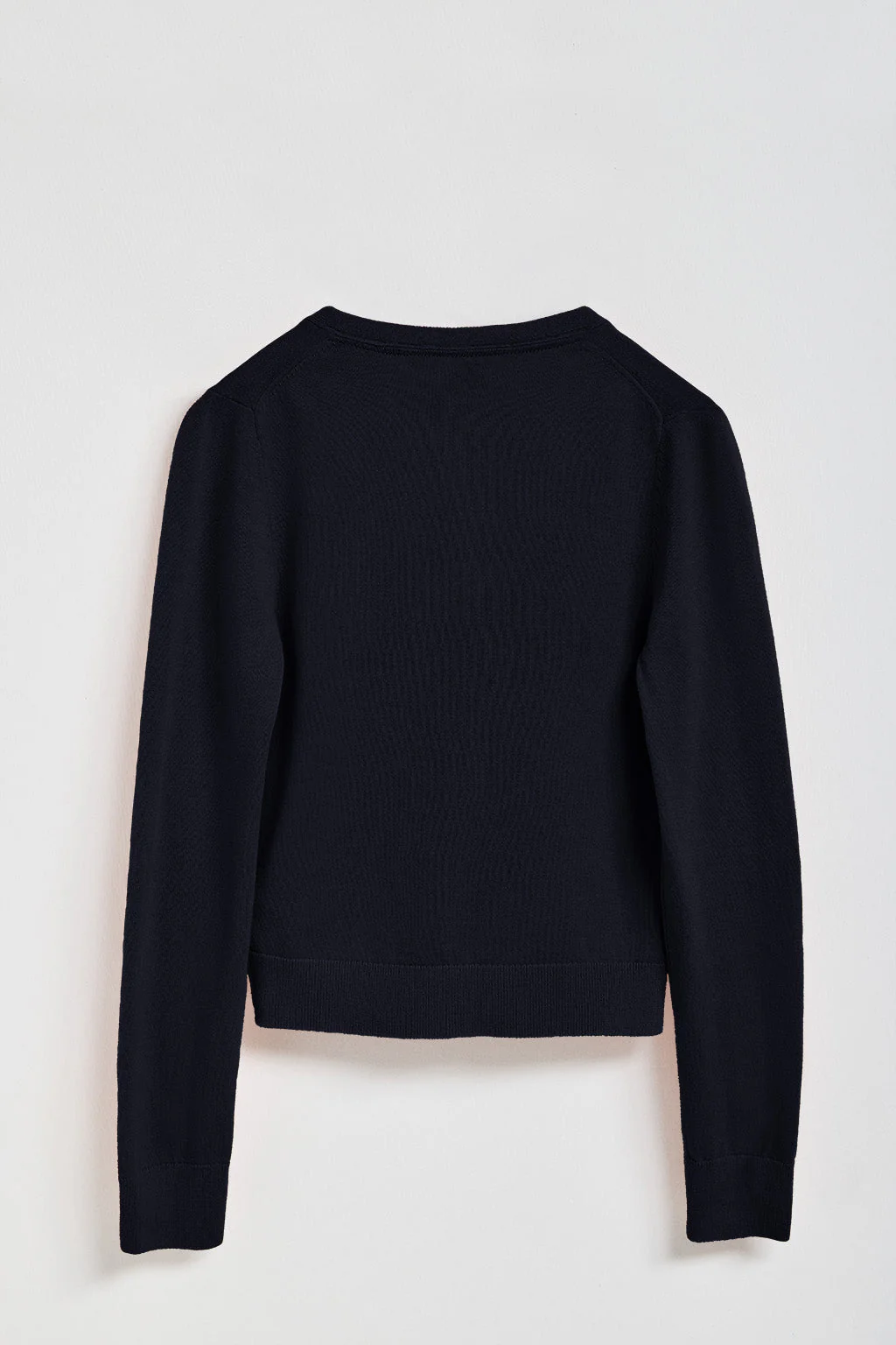 Navy-blue V-neck buttoned knit cardigan with Rigby Go logo - Image 8