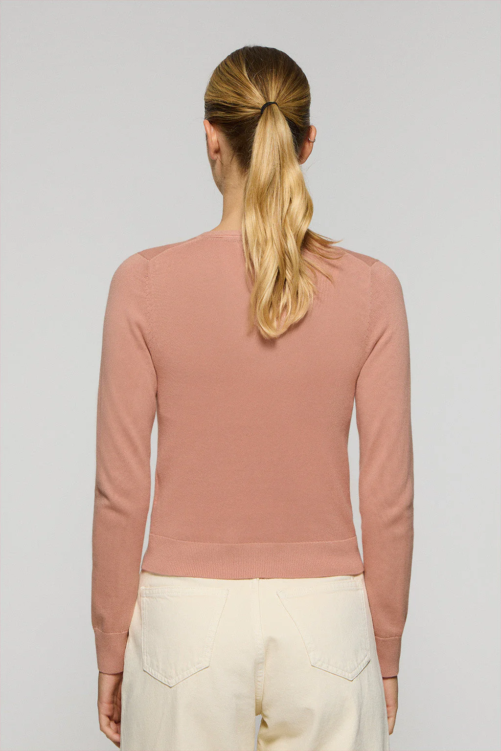 Pale-pink V-neck buttoned knit cardigan with Rigby Go logo - Image 5