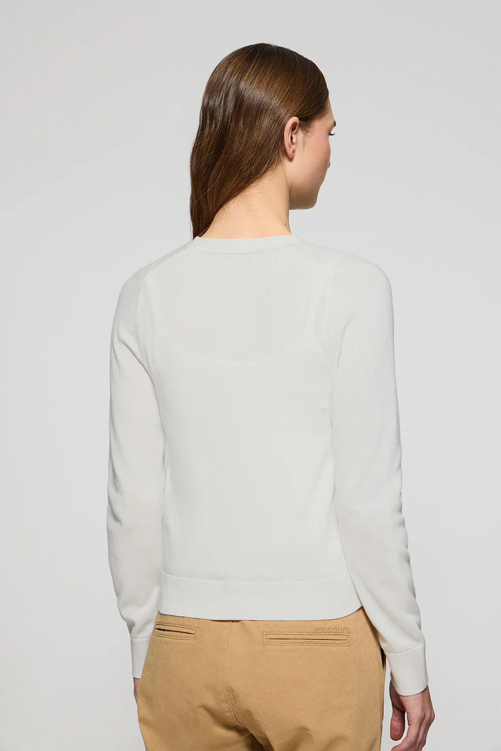 Beige V-neck buttoned knit cardigan with Rigby Go logo - Image 4