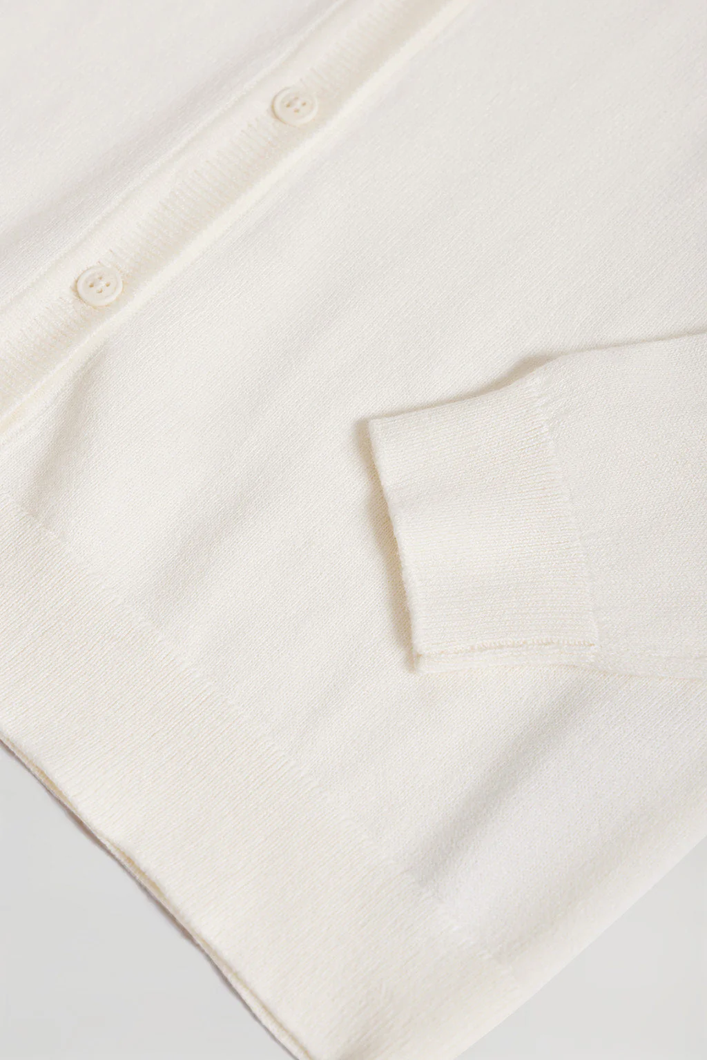 Beige knit cardigan with buttons and embroidered Rigby Go logo - Image 7