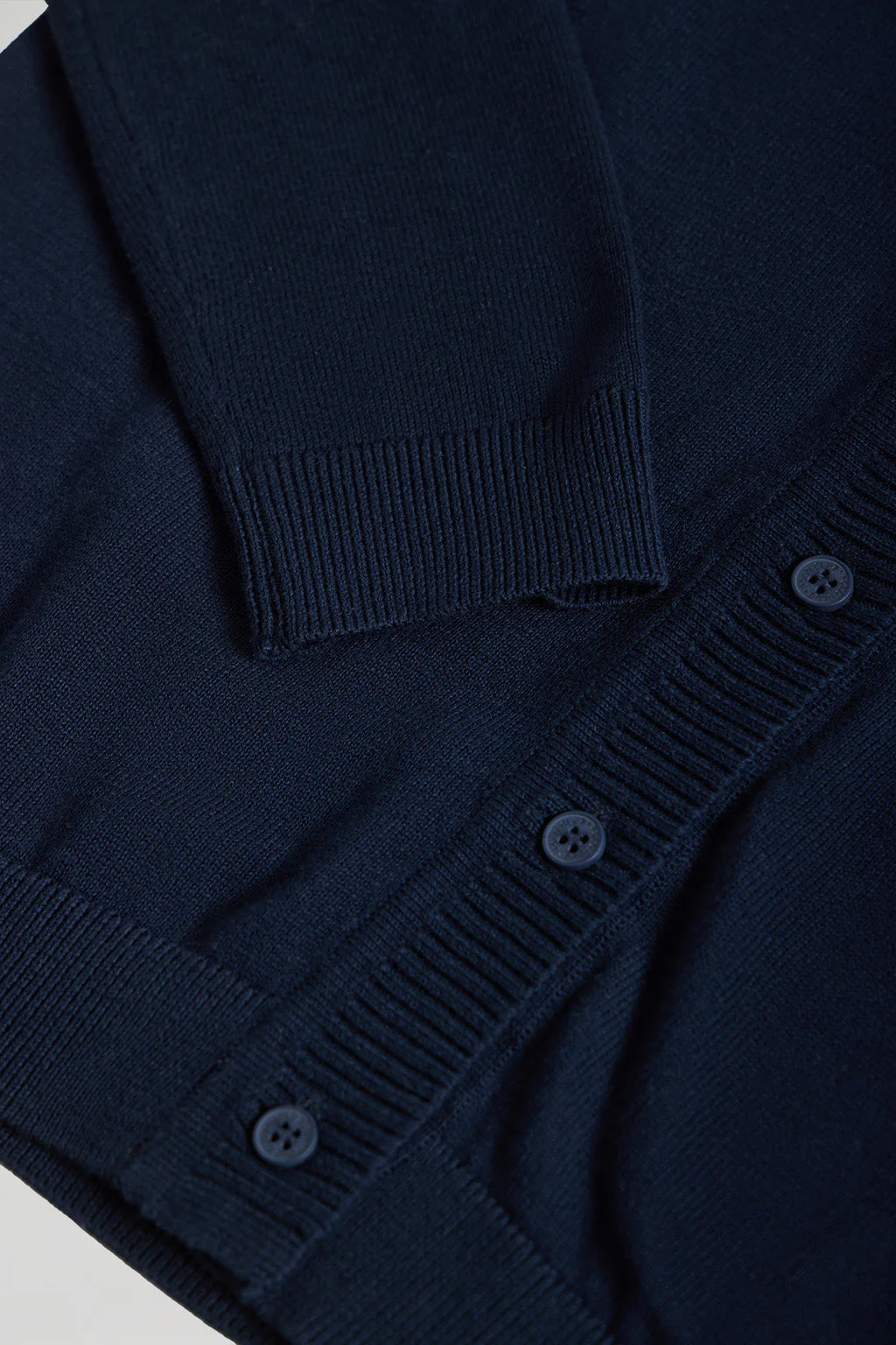 Navy-blue knit cardigan with buttons and embroidered Rigby Go logo - Image 7