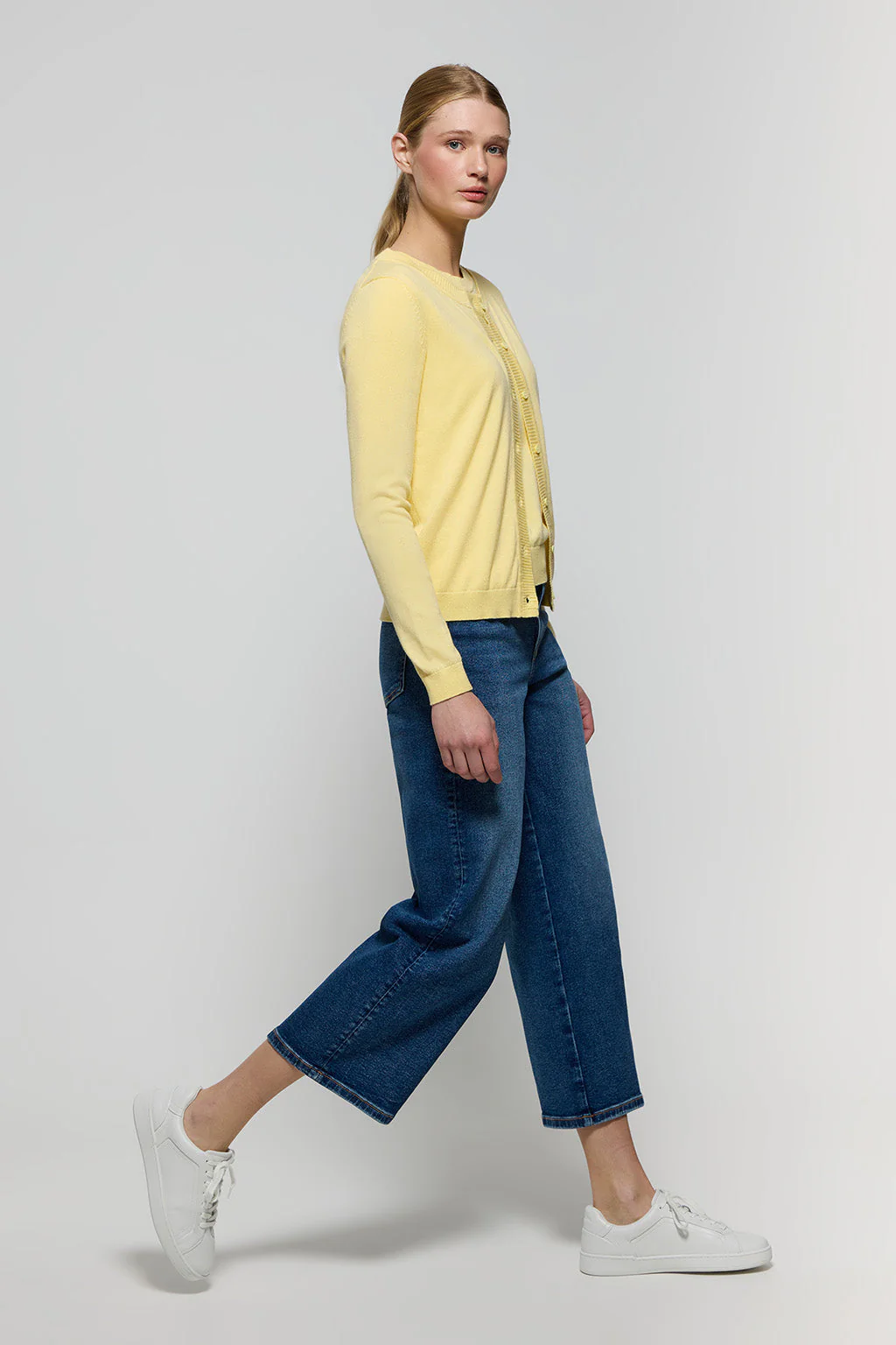Light-yellow knit cardigan with buttons and embroidered Rigby Go logo - Image 3