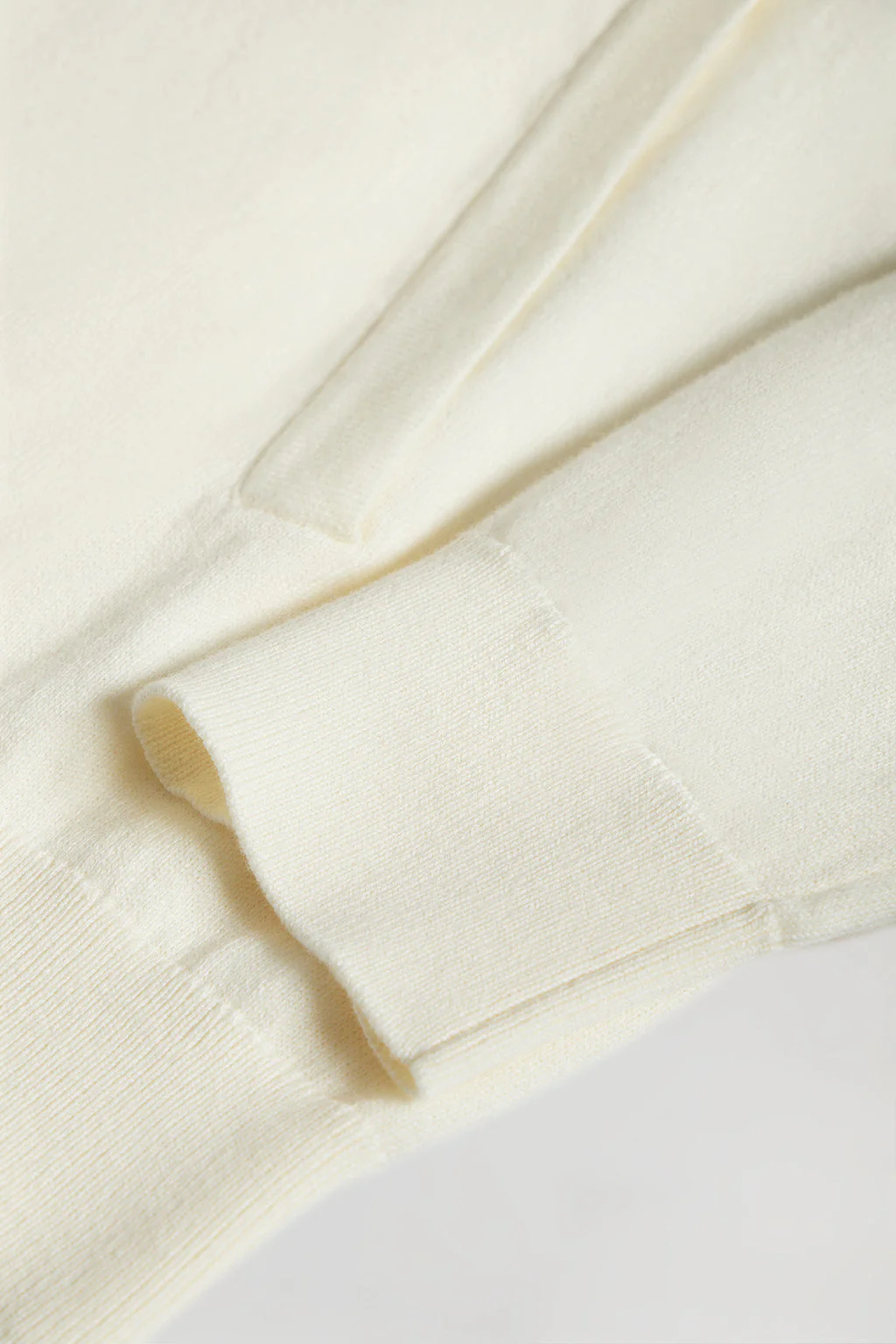Beige cotton cardigan with zip and Rigby Go embroidery - Image 7