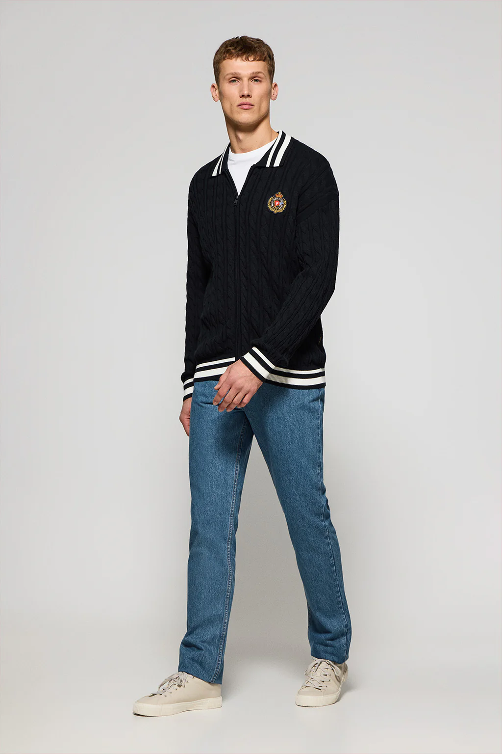 Navy-blue cable-knit cardigan with zip and nautical logo - Image 4