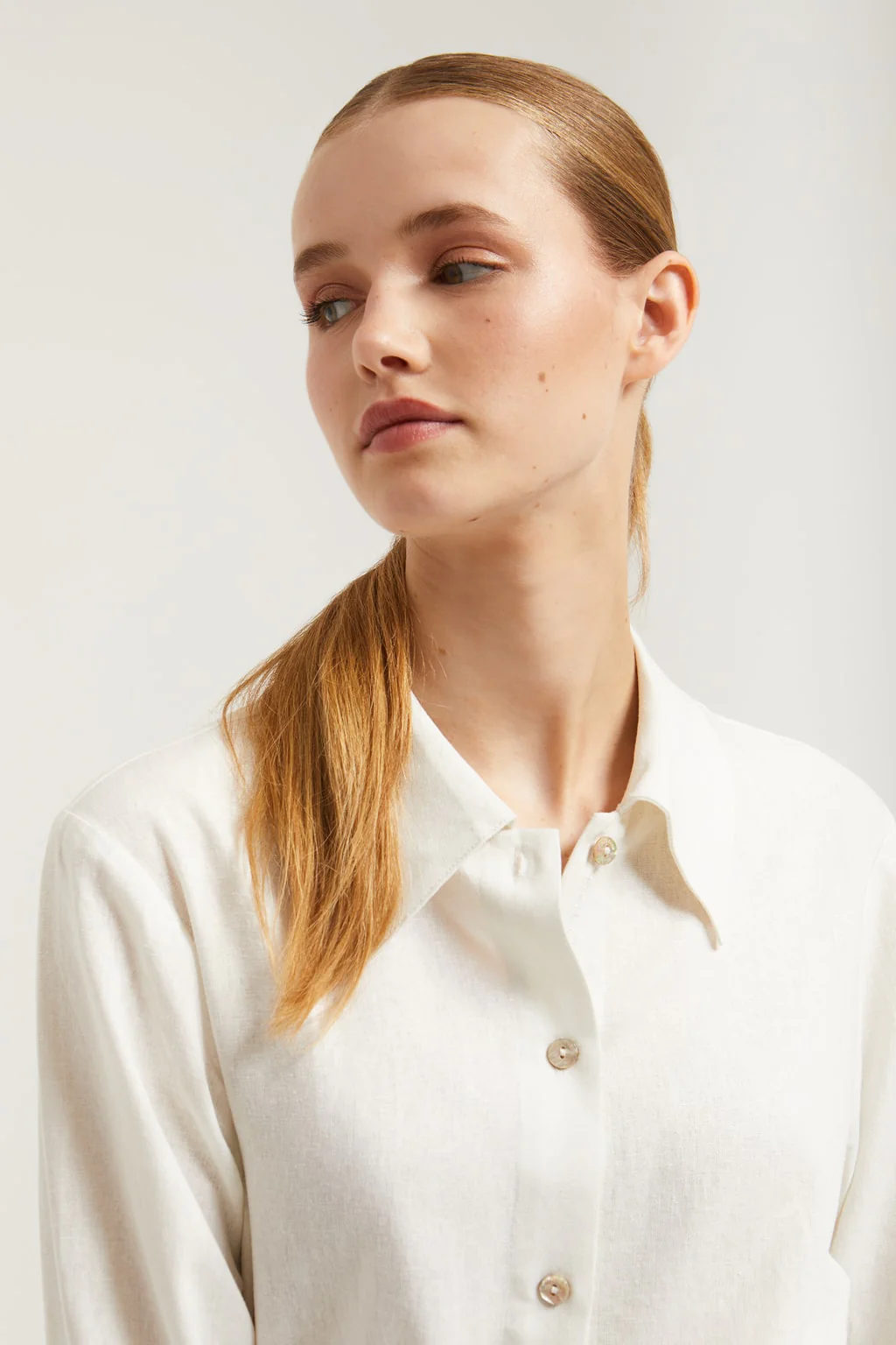 White linen midi dress with embroidered detail - Image 2