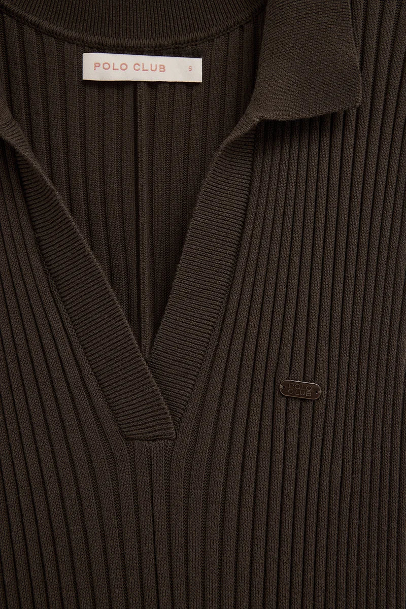 Dark-chocolate pleated sleeveless dress with Polo Club logo - Image 7