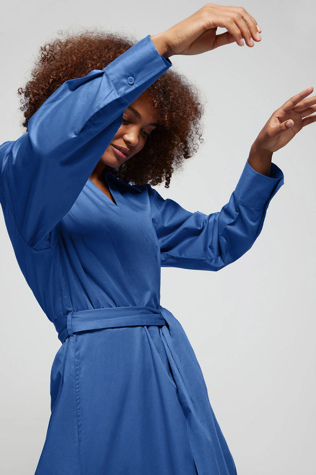 Royal-blue Capri long dress with collar detail - Image 7