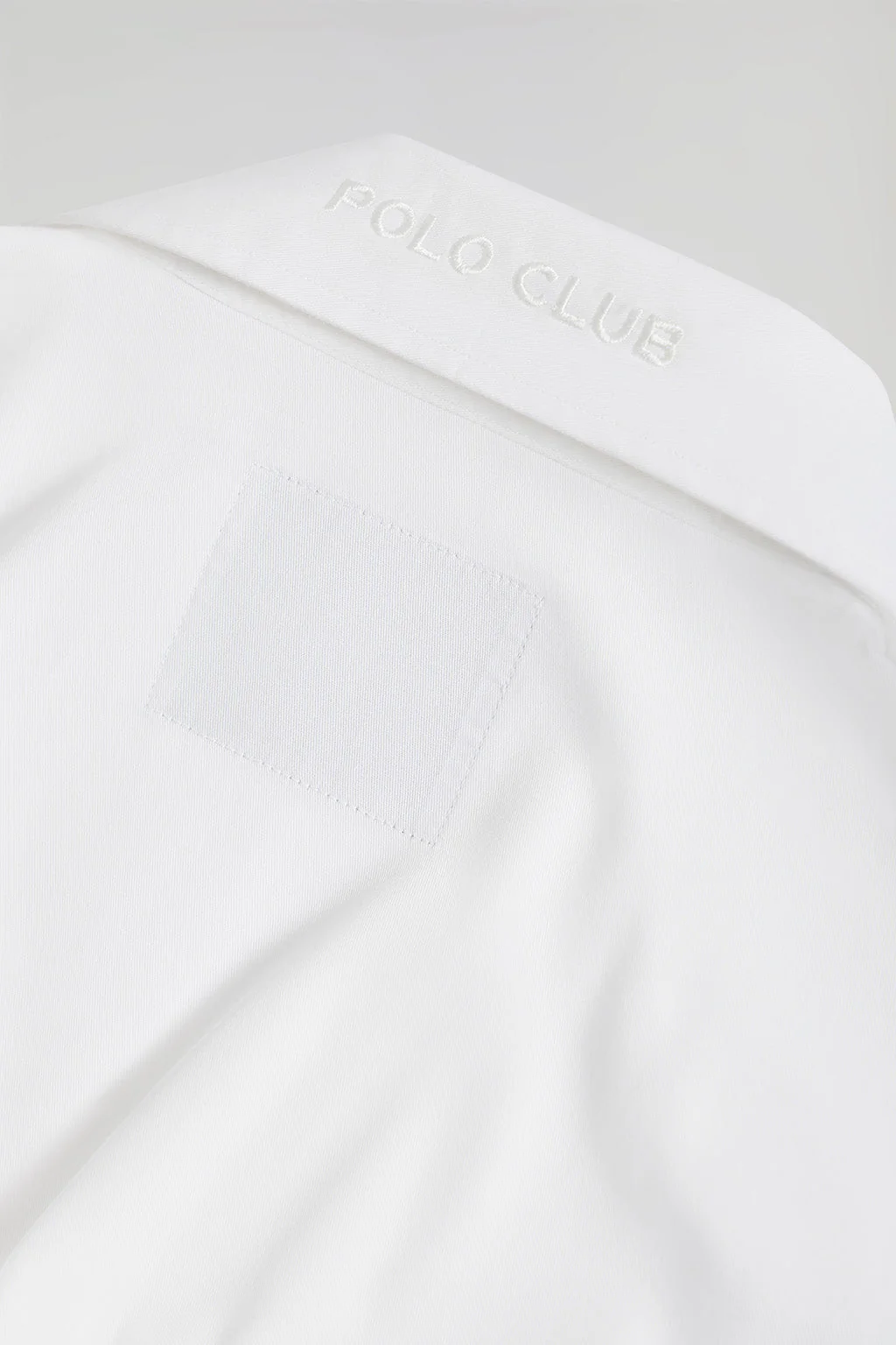 White Capri long dress with collar detail - Image 11