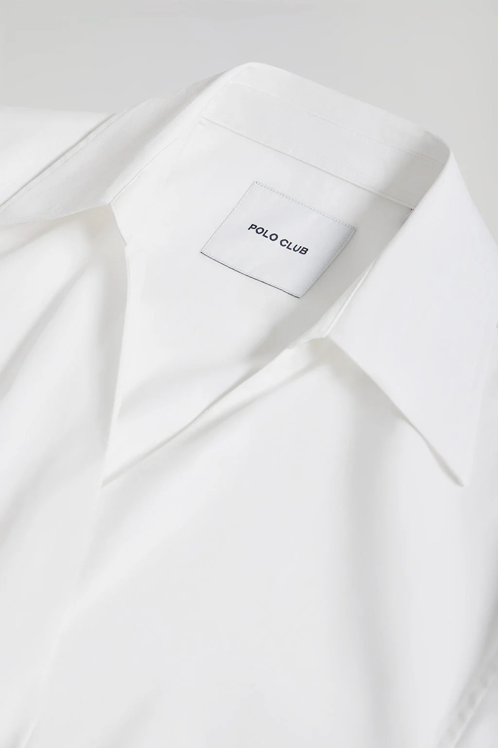 White Capri long dress with collar detail - Image 9