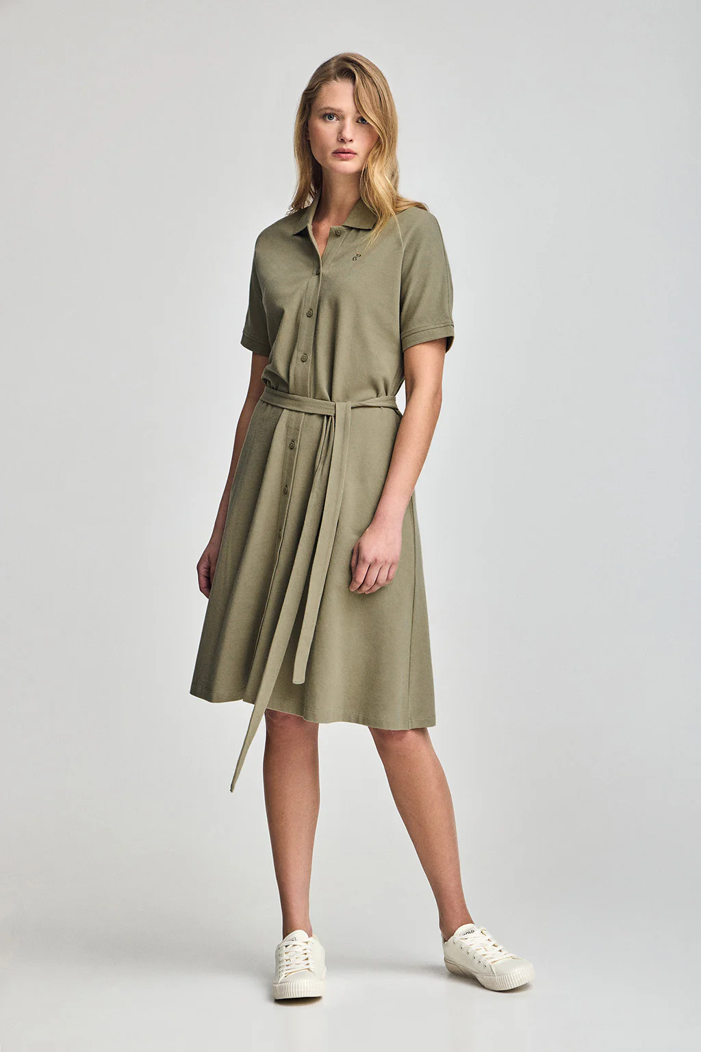 Green buttoned dress with PC embroidery - Image 4