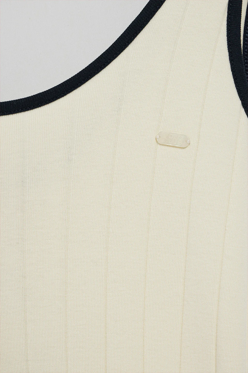 Nude ribbed strappy dress with pearly button - Image 7