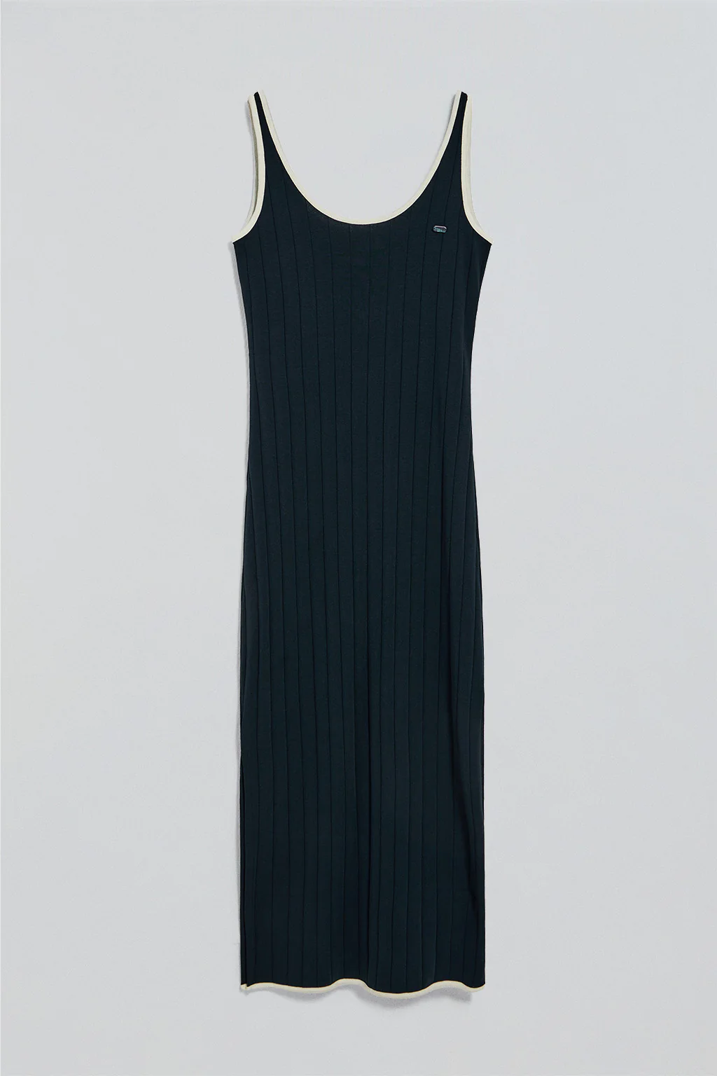 Navy-blue ribbed strappy dress with pearly button - Image 5
