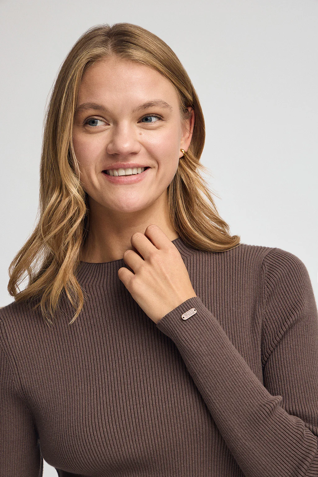 Brown mock-neck long dress with Polo Club logo - Image 2