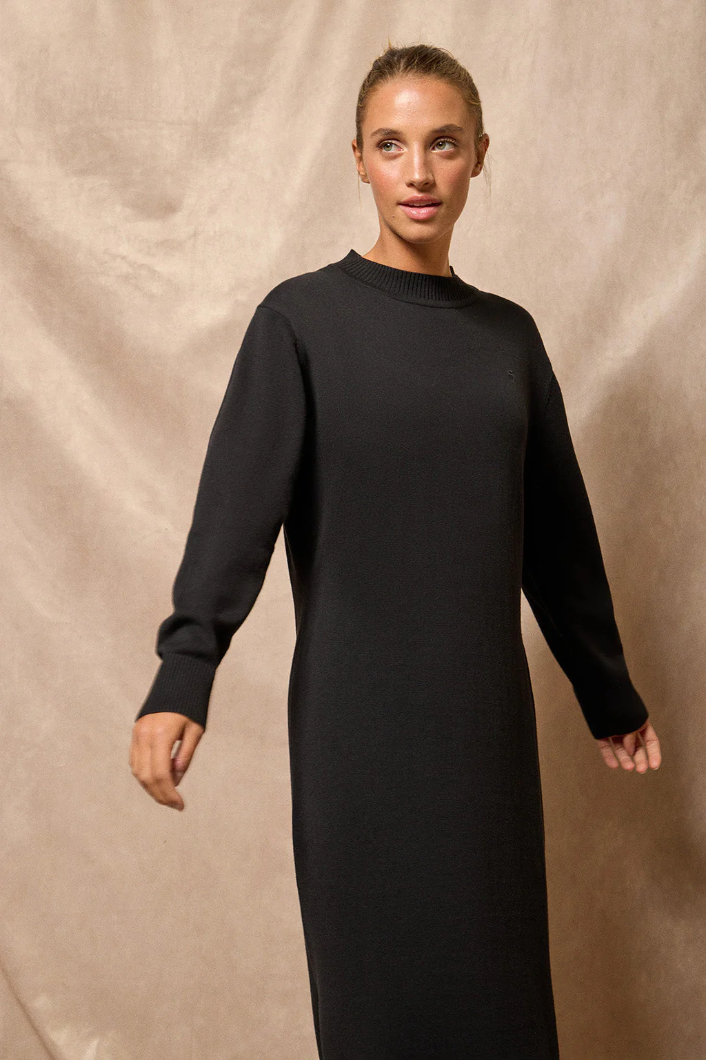 Black knit long dress Nara in plain fabric and monogram Polo Club embroidery - Image 8