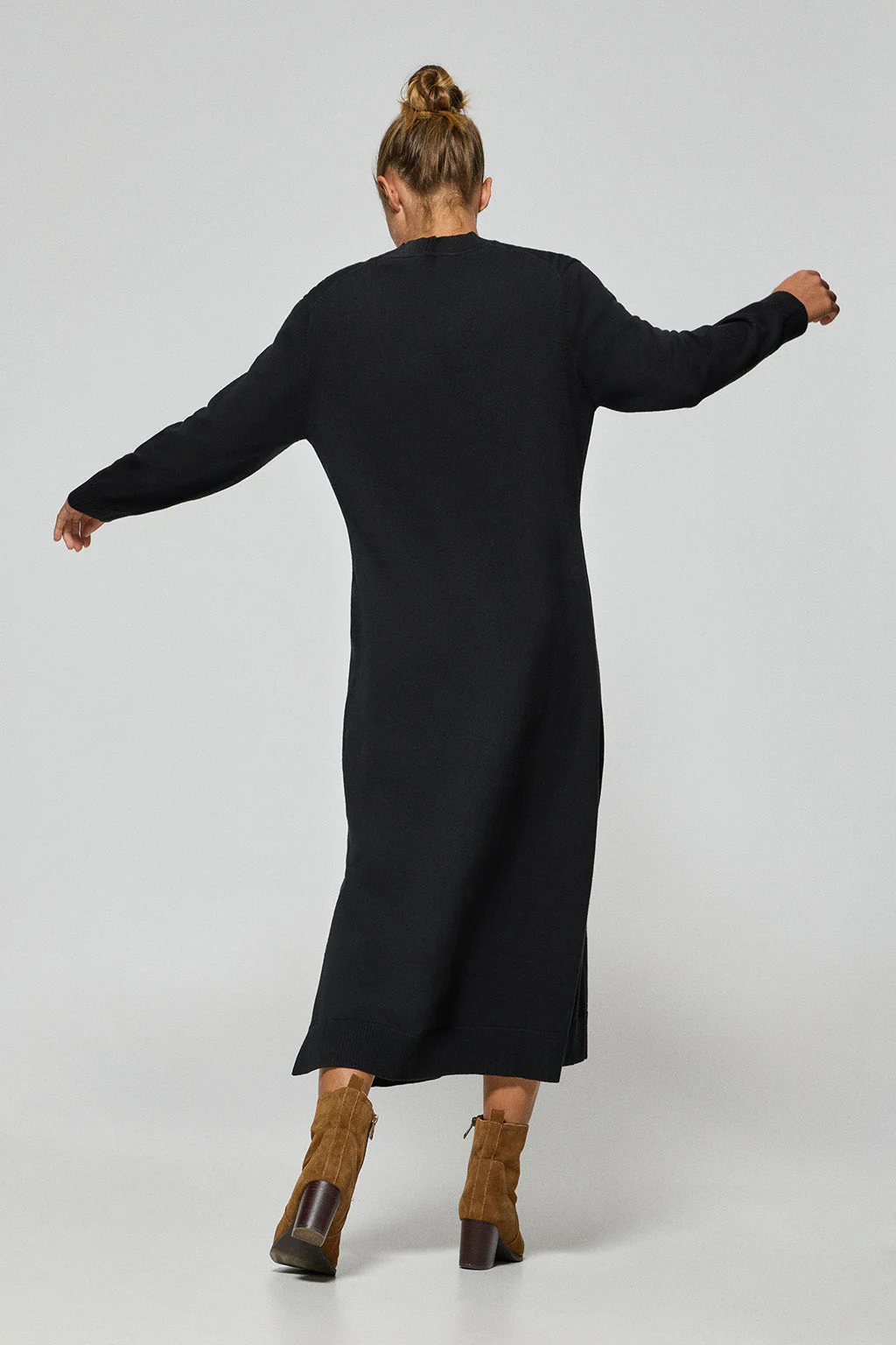 Black knit long dress Nara in plain fabric and monogram Polo Club embroidery - Image 9