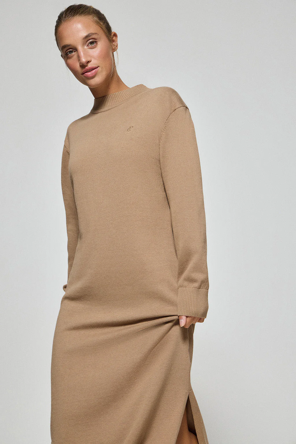Light-brown knit long dress Nara in plain fabric and monogram Polo Club embroidery - Image 5