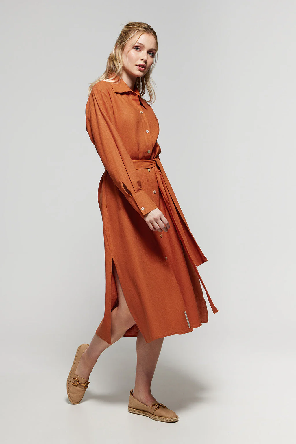 Caldera-red linen midi dress with Rigby Go embroidered detail - Image 2