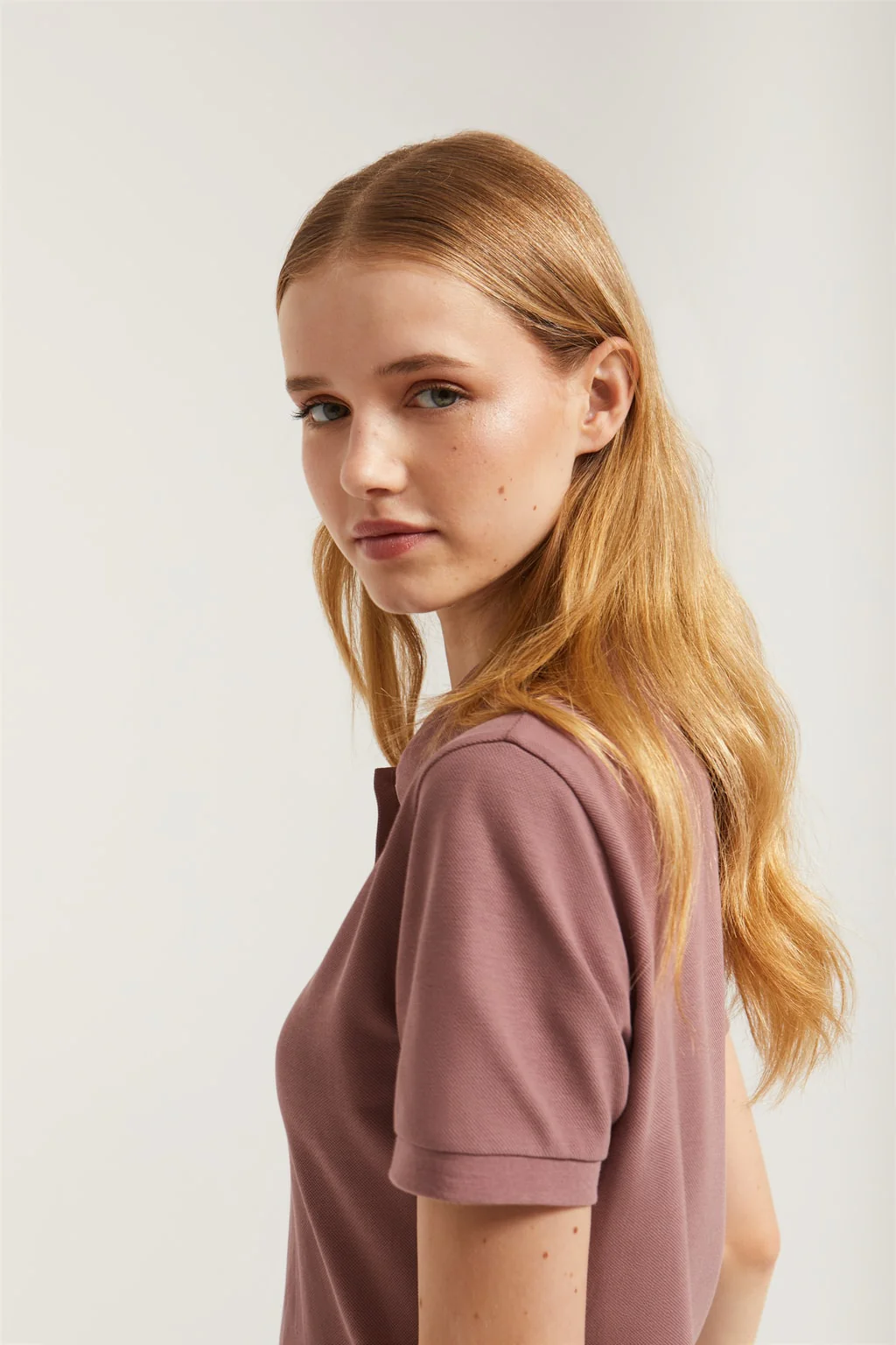Taupe short-sleeve popover dress with Rigby Go embroidery - Image 4