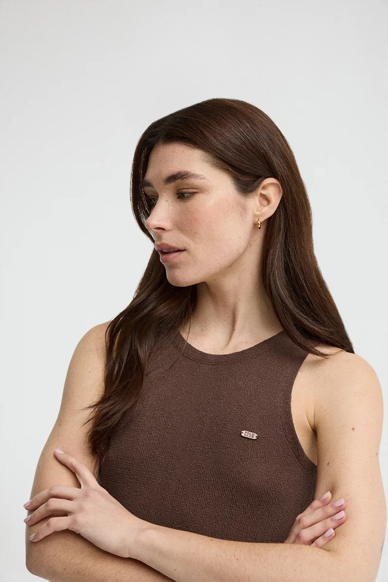 Chocolate rustic-knit dress with Polo Club logo - Image 3