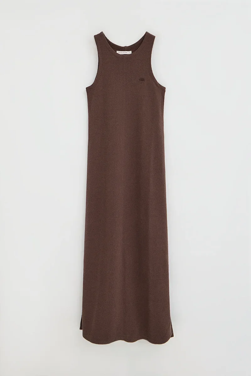 Chocolate rustic-knit dress with Polo Club logo - Image 6