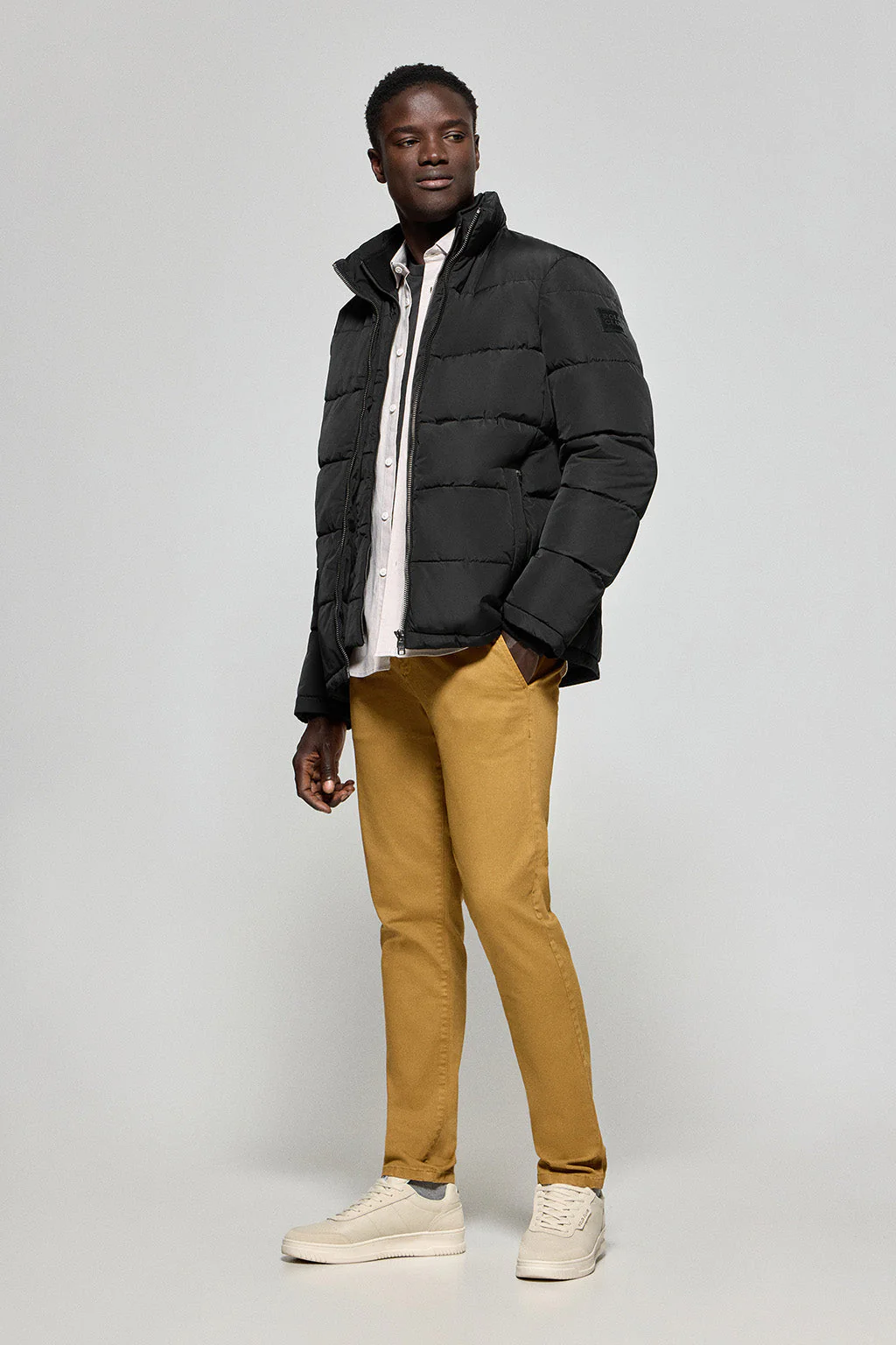 Black Brooklyn puffer jacket with sleeve detail - Image 3