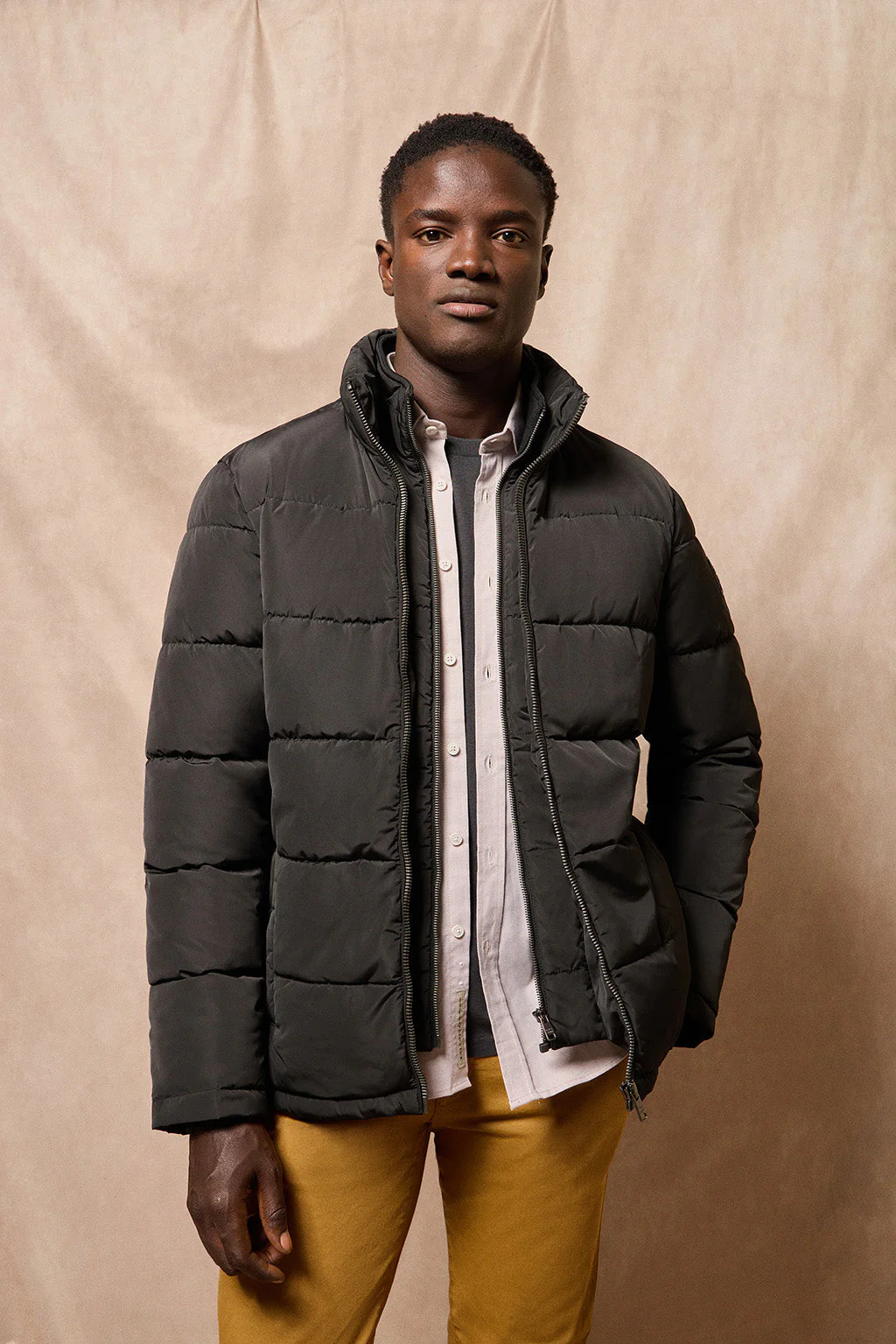Black Brooklyn puffer jacket with sleeve detail - Image 4