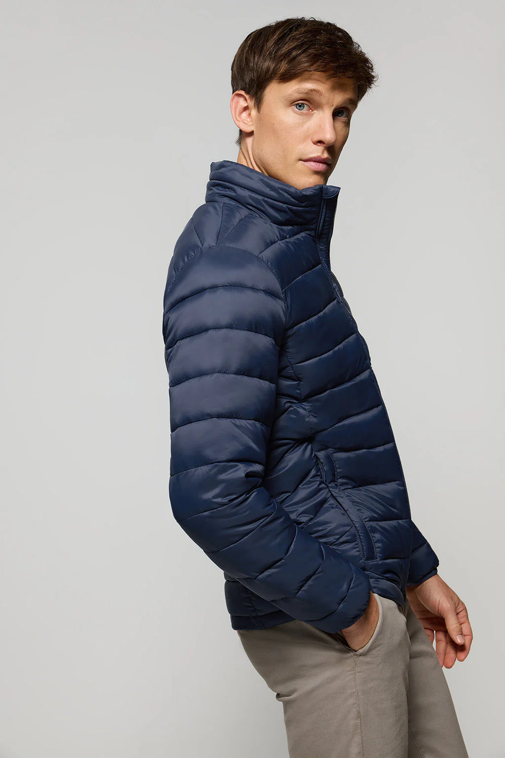 Navy-blue ultralight Cabo jacket with logo - Image 5
