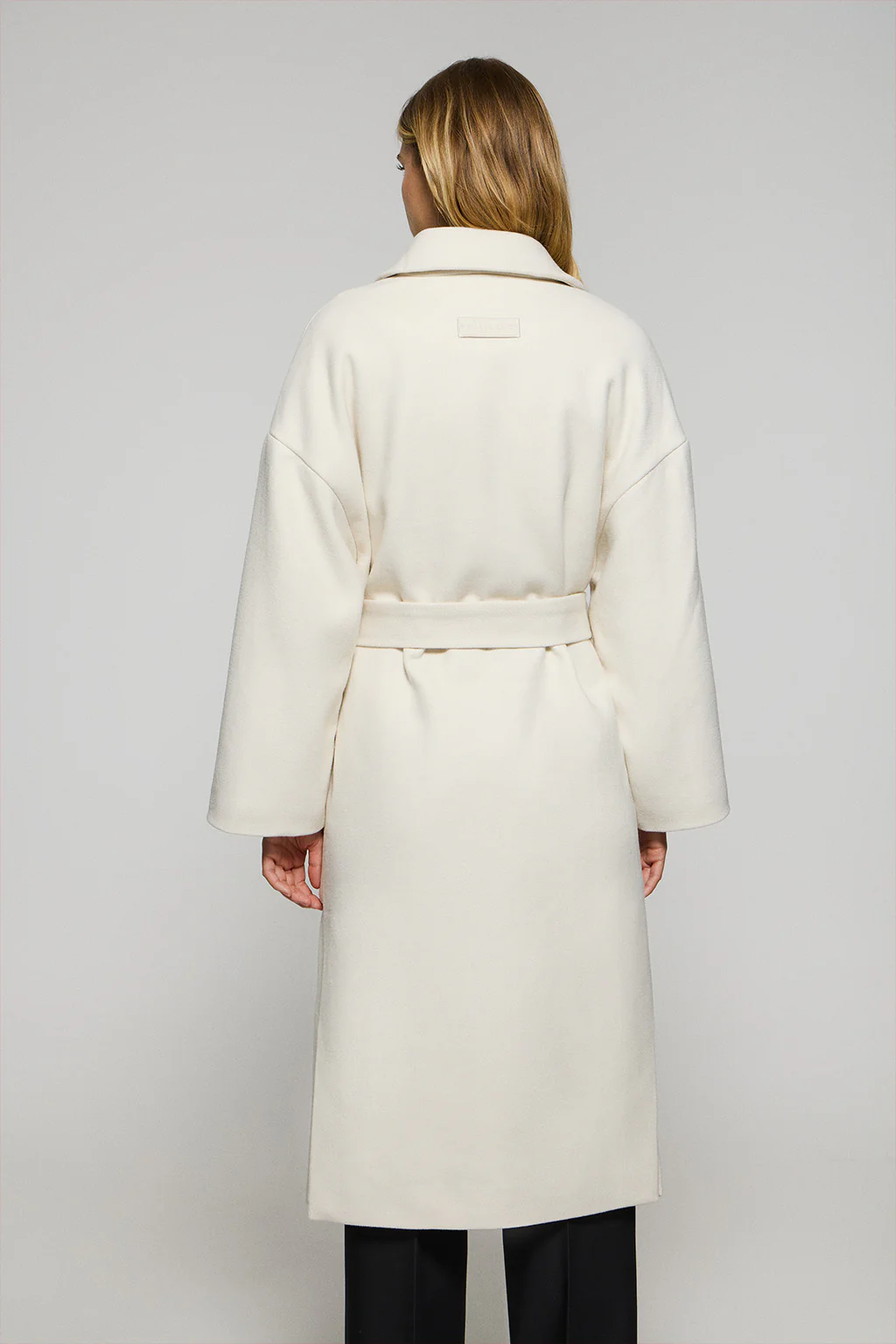 Beige long coat Carrie with Polo Club details - Image 2