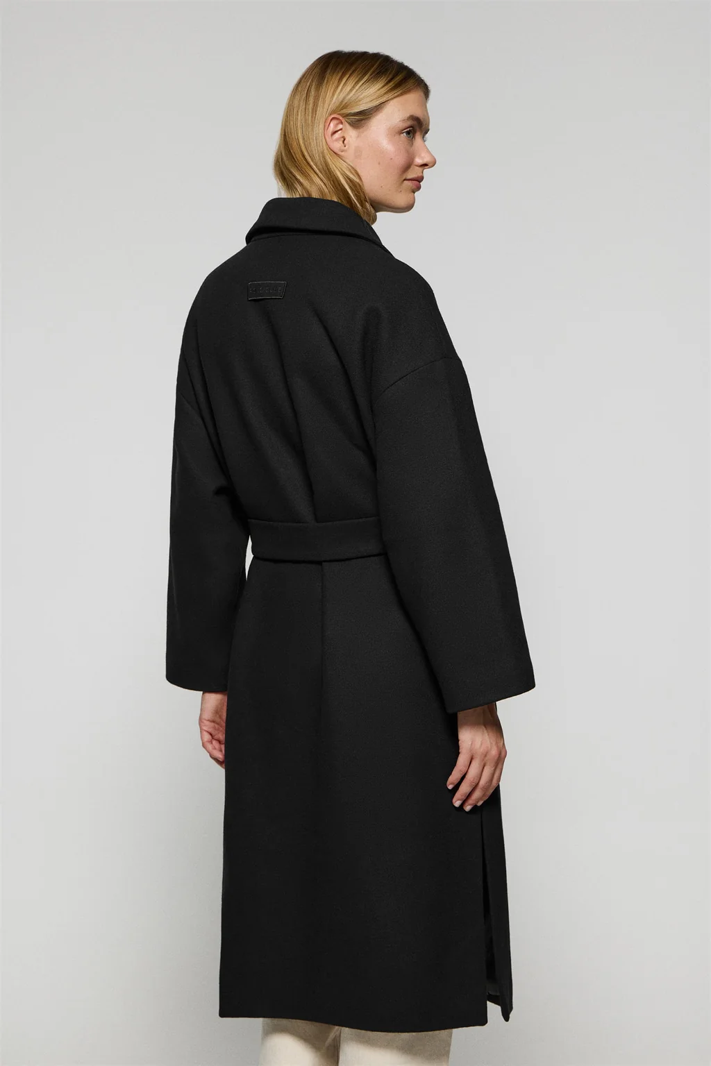 Black long coat Carrie with Polo Club details - Image 2
