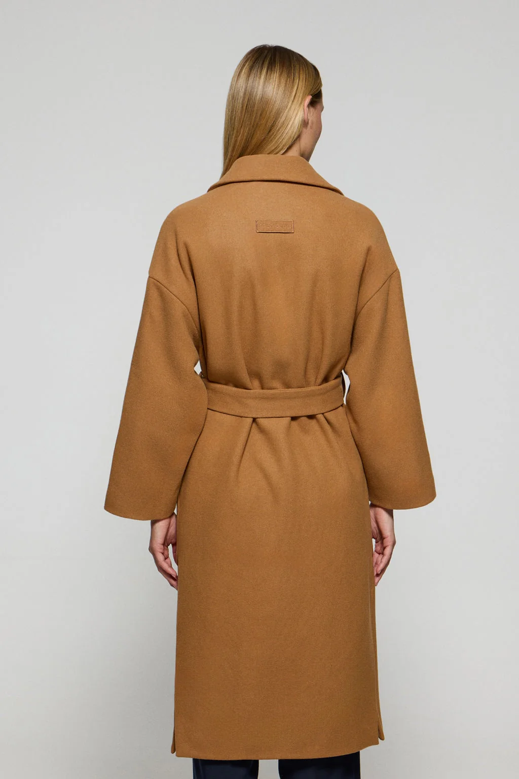 Camel long coat Carrie with Polo Club details - Image 8
