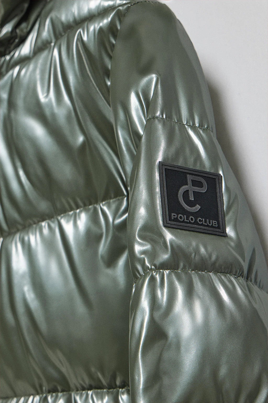 Green metal-effect coat Catele with fixed hood and Polo Club details - Image 6