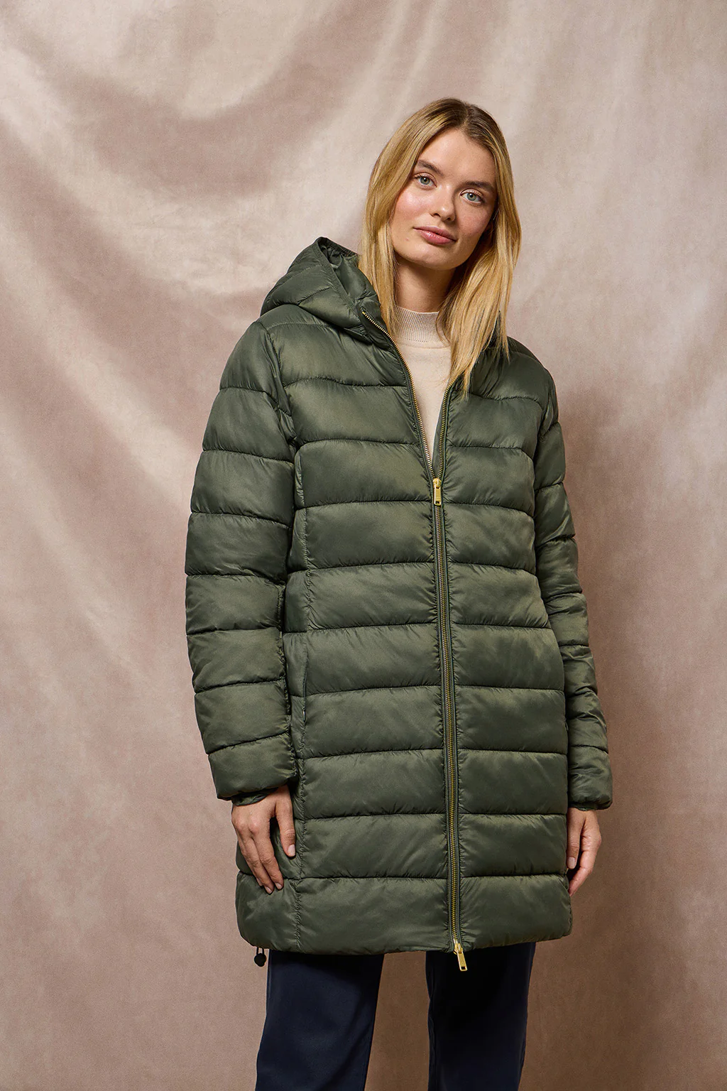 Green ultralight coat Cecilia with detachable hood and PC embroidery - Image 12