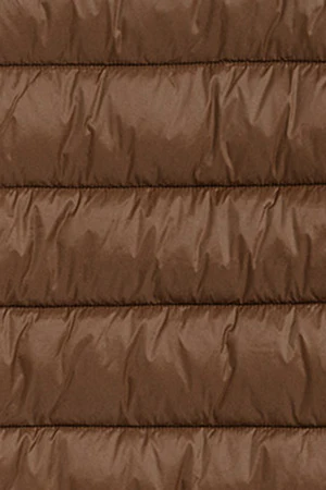 Brown ultralight jacket Chase with Rigby Go patch - Image 10