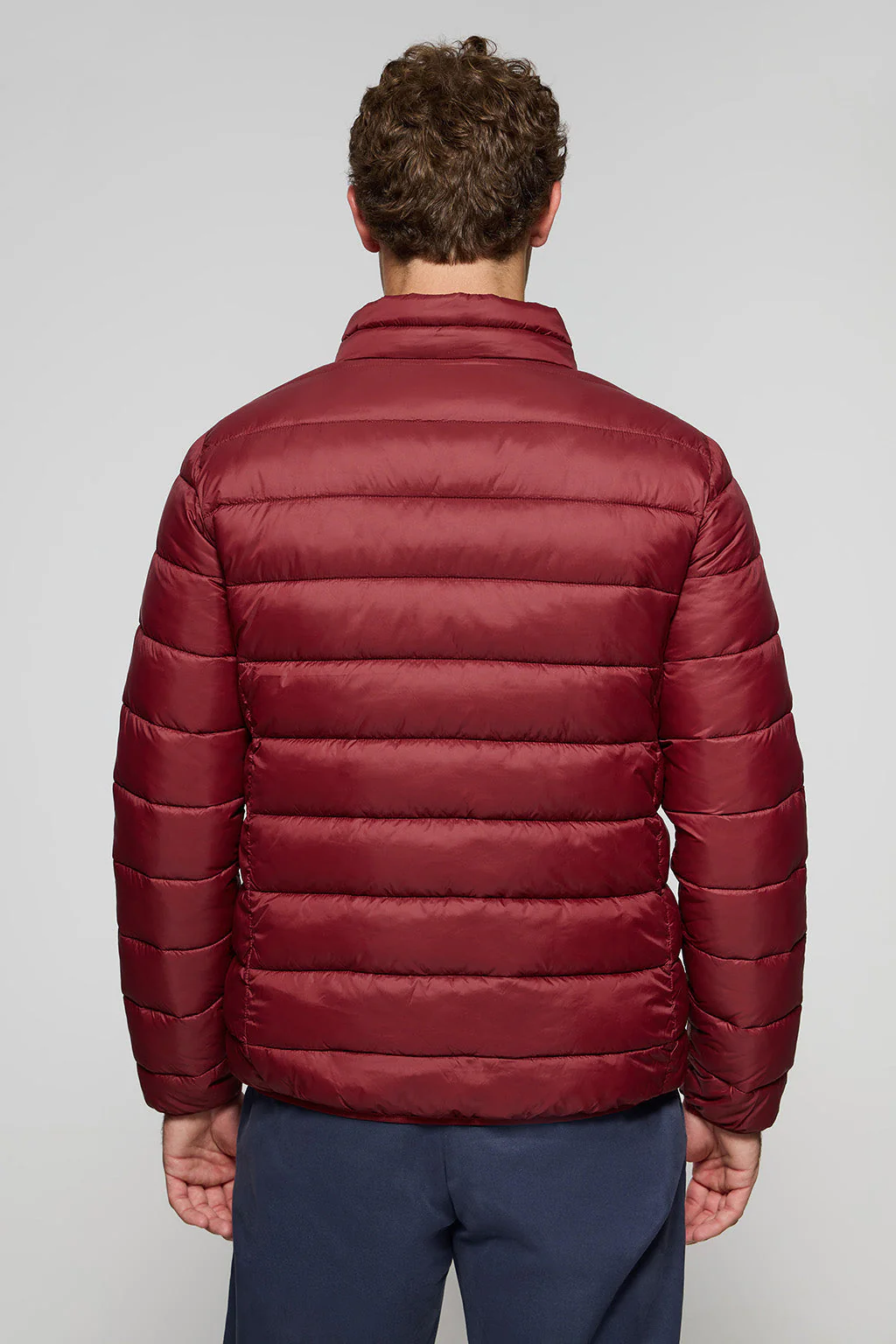 Maroon ultralight jacket Chase with Rigby Go patch - Image 4